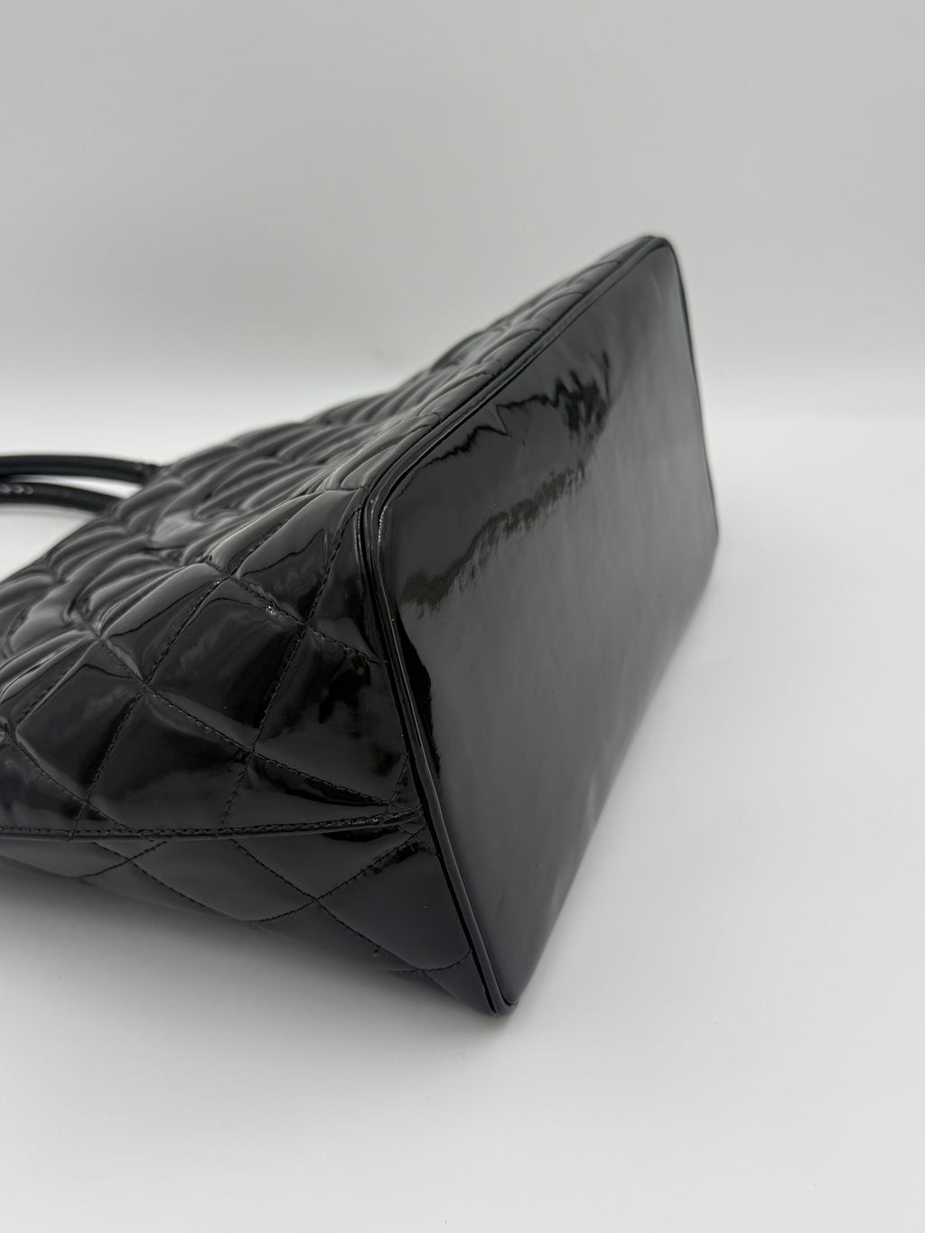 Pre-Owned Chanel Black Quilted Patent Leather Medallion Tote Bag with Silver Hardware - Authenticated