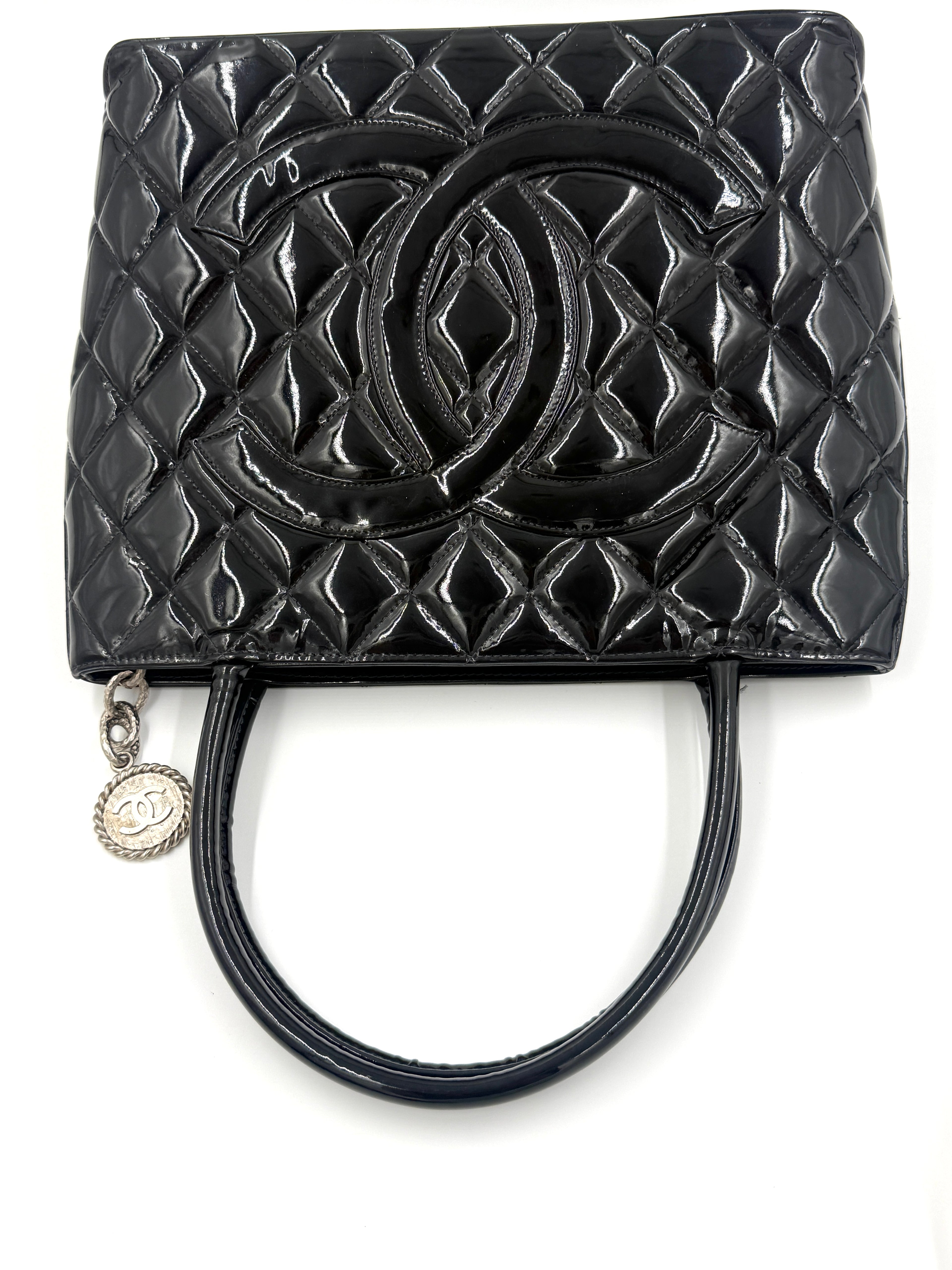 Pre-Owned Chanel Black Quilted Patent Leather Medallion Tote Bag with Silver Hardware - Authenticated