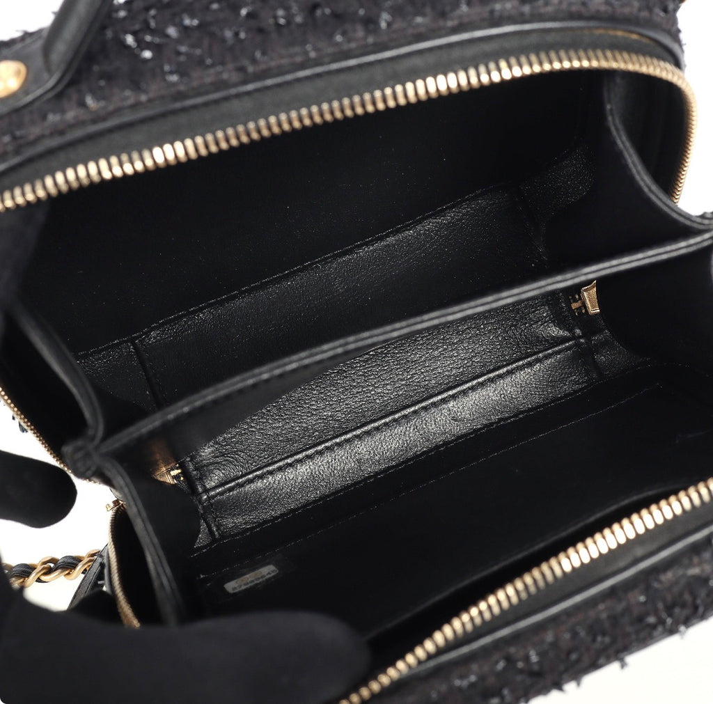 Pre-owned Chanel Black Small Filligree Tweed Vanity with Beading - Authenticated