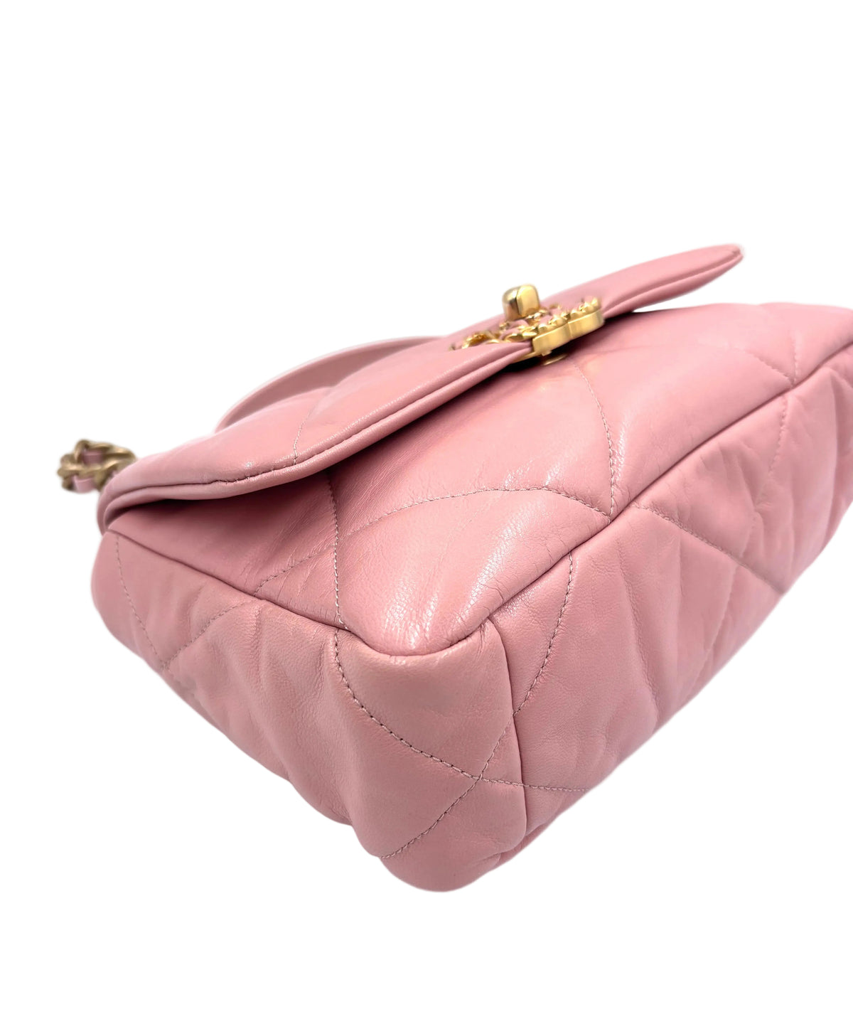 Pre-owned Small Chanel 19 Flap Bag in Shiny Pink Quilted Leather with Mixed Metal Chain - Authenticated
