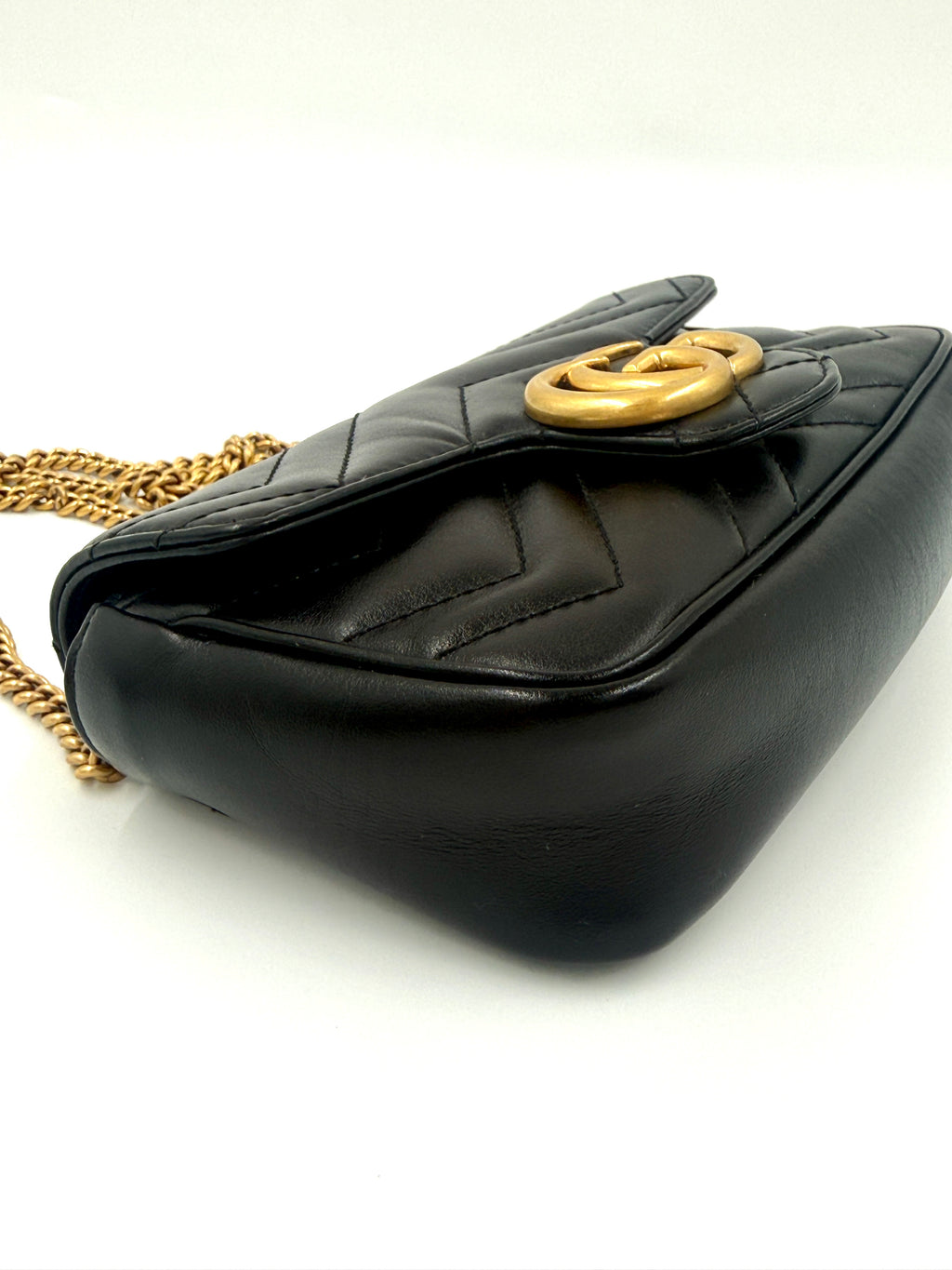 Pre-Owned Gucci Calfskin Matelasse Super Mini GG Marmont Shoulder Bag Black - Authenticated