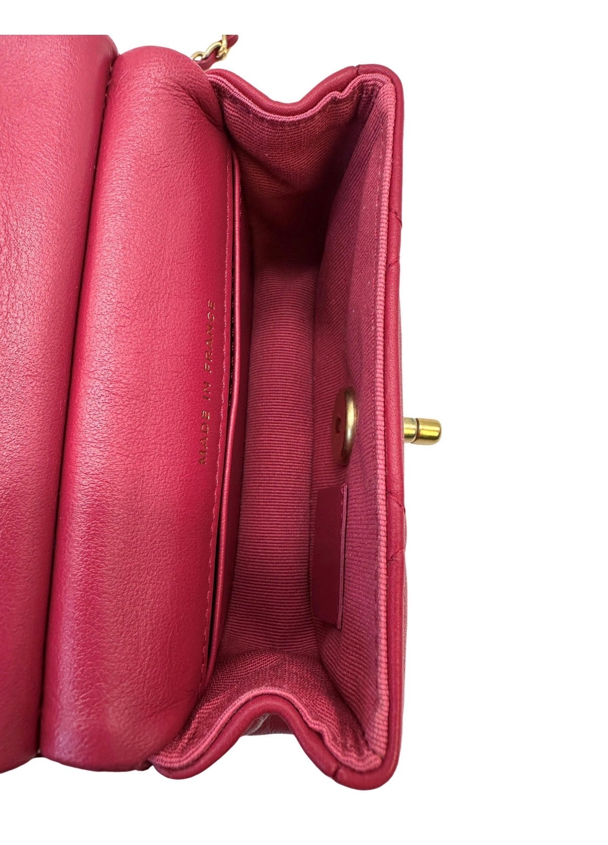 Pre-owned Chanel Cranberry Quilted Lady Handle Flap Card Holder with Chain - Authenticated