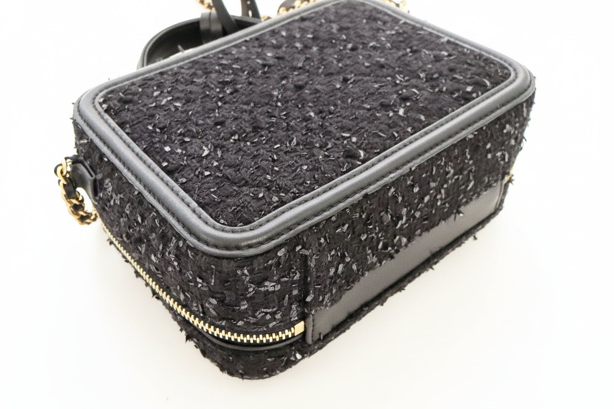 Pre-owned Chanel Black Small Filligree Tweed Vanity with Beading - Authenticated
