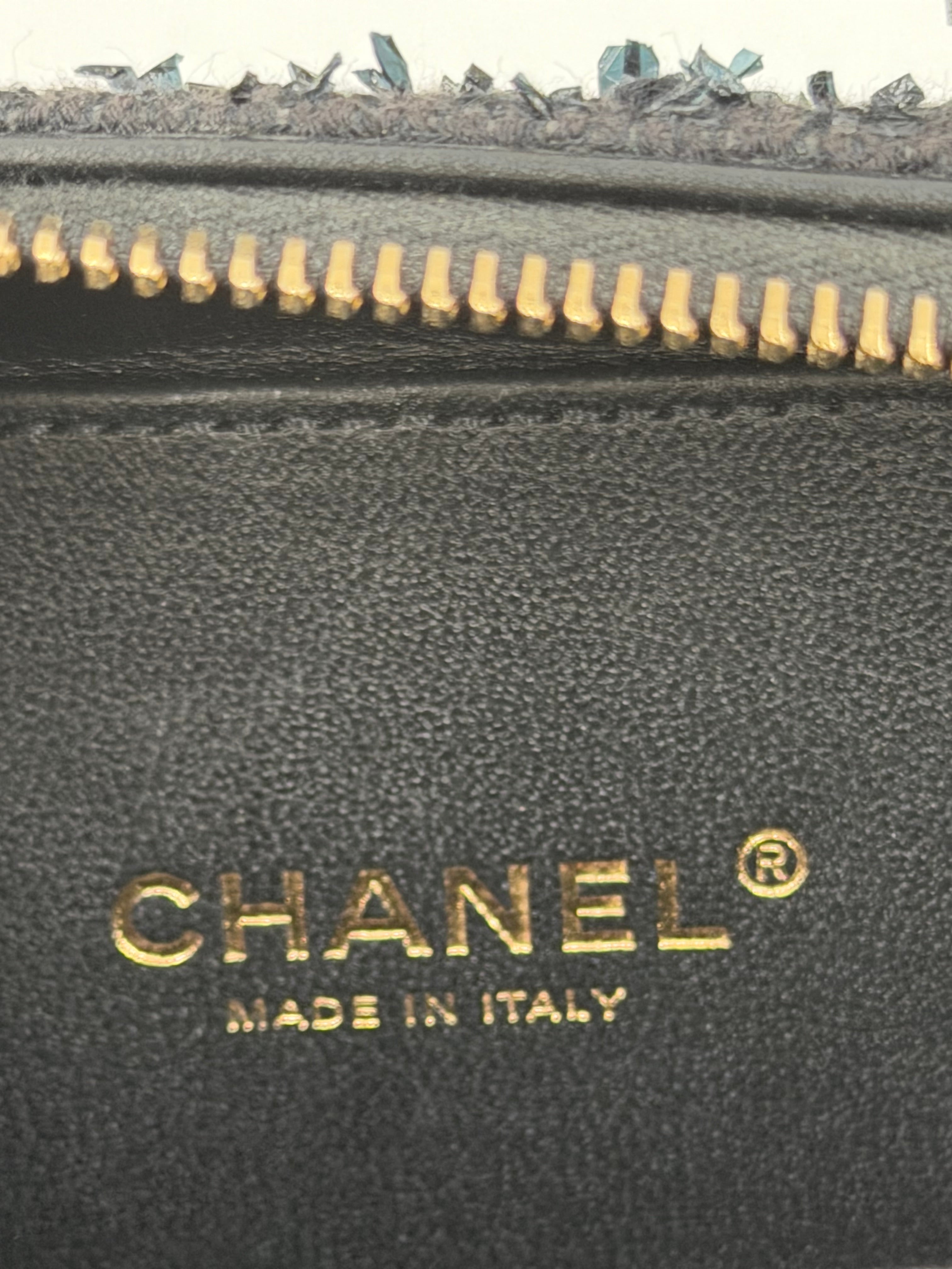 Pre-owned Chanel Black Small Filligree Tweed Vanity with Beading - Authenticated