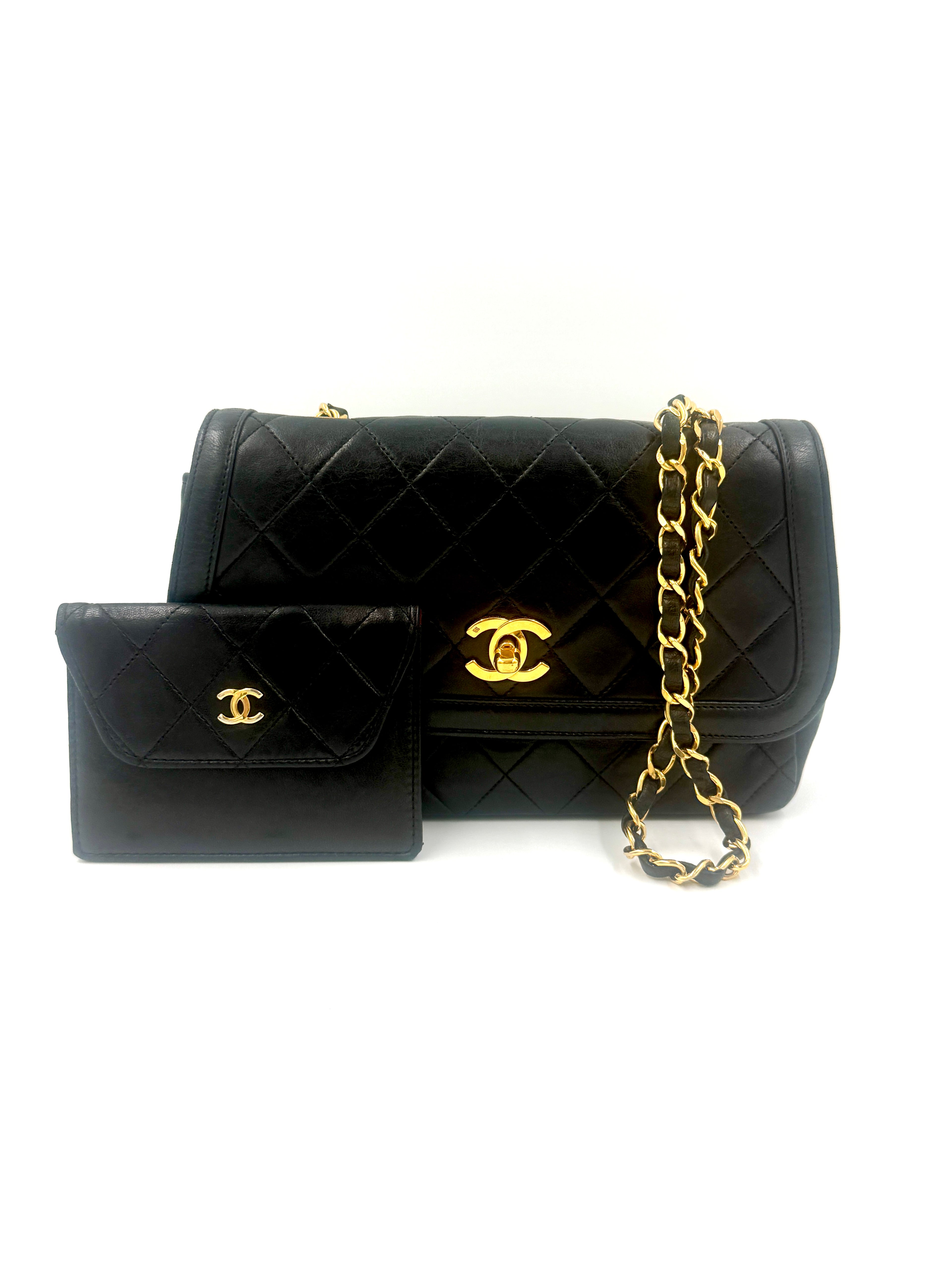 Pre-Owned Chanel  Rare Lambskin CC Chain Flap Bag Crossbody with Wallet - Authenticated