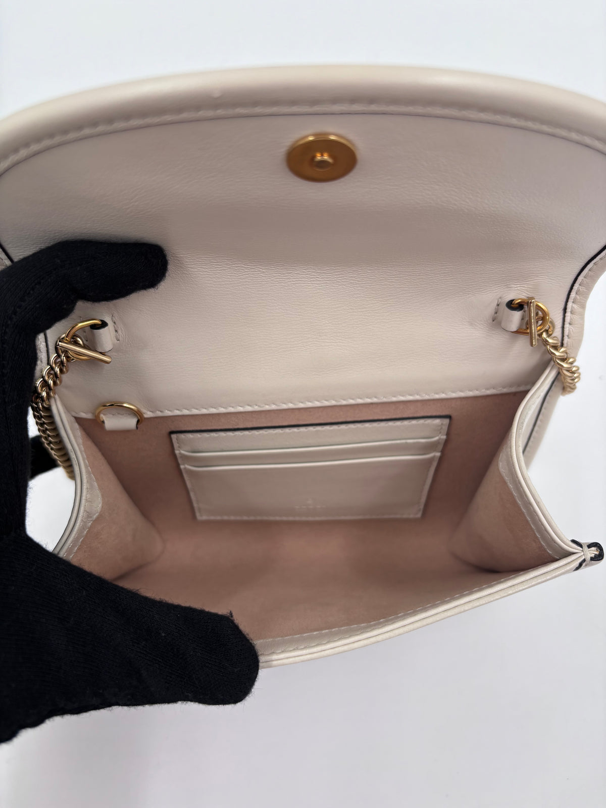 Pre-owned Gucci Rajah Tiger Head Mini Crossbody Bag in Cream Leather - Authenticated