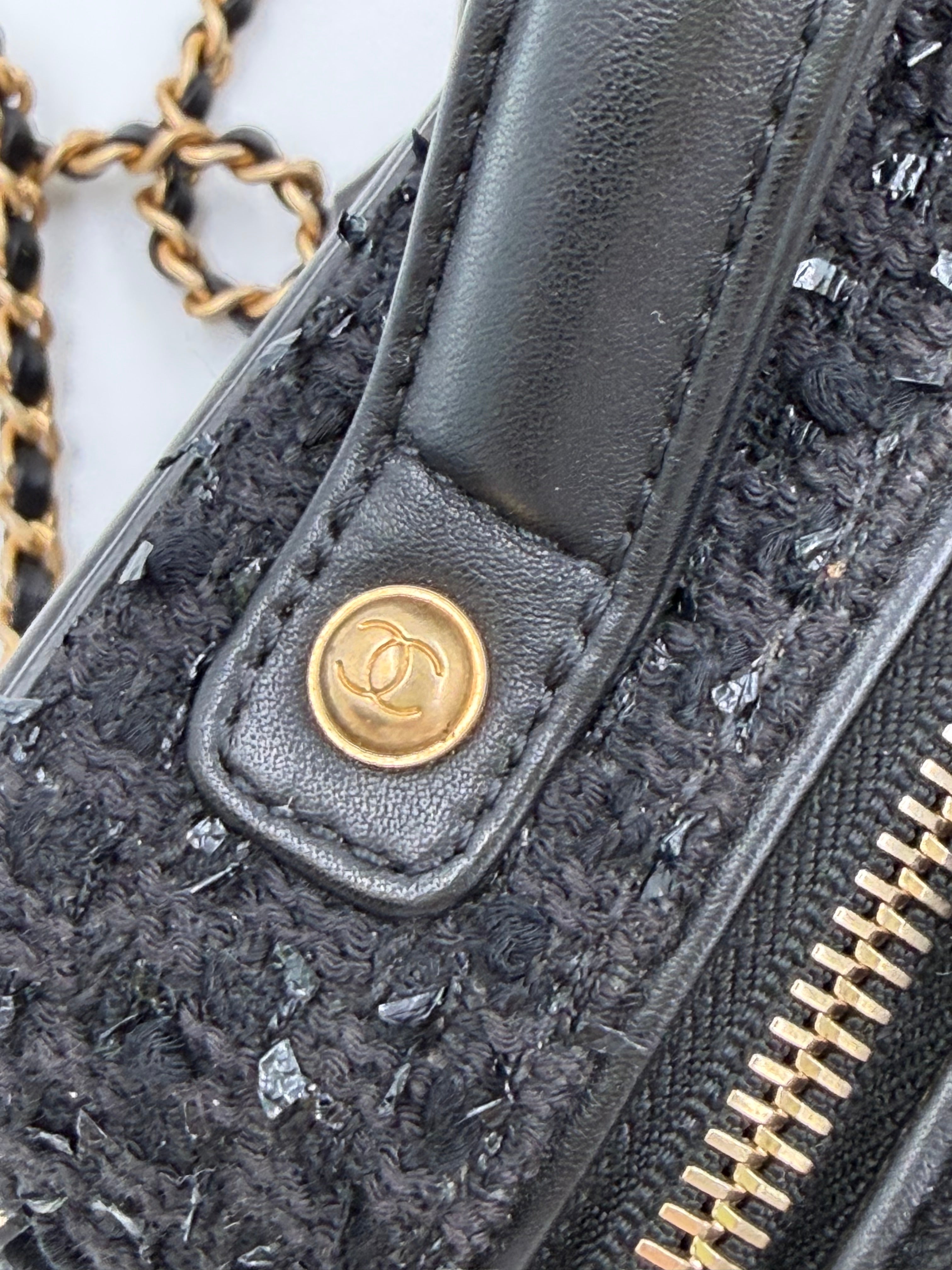 Pre-owned Chanel Black Small Filligree Tweed Vanity with Beading - Authenticated