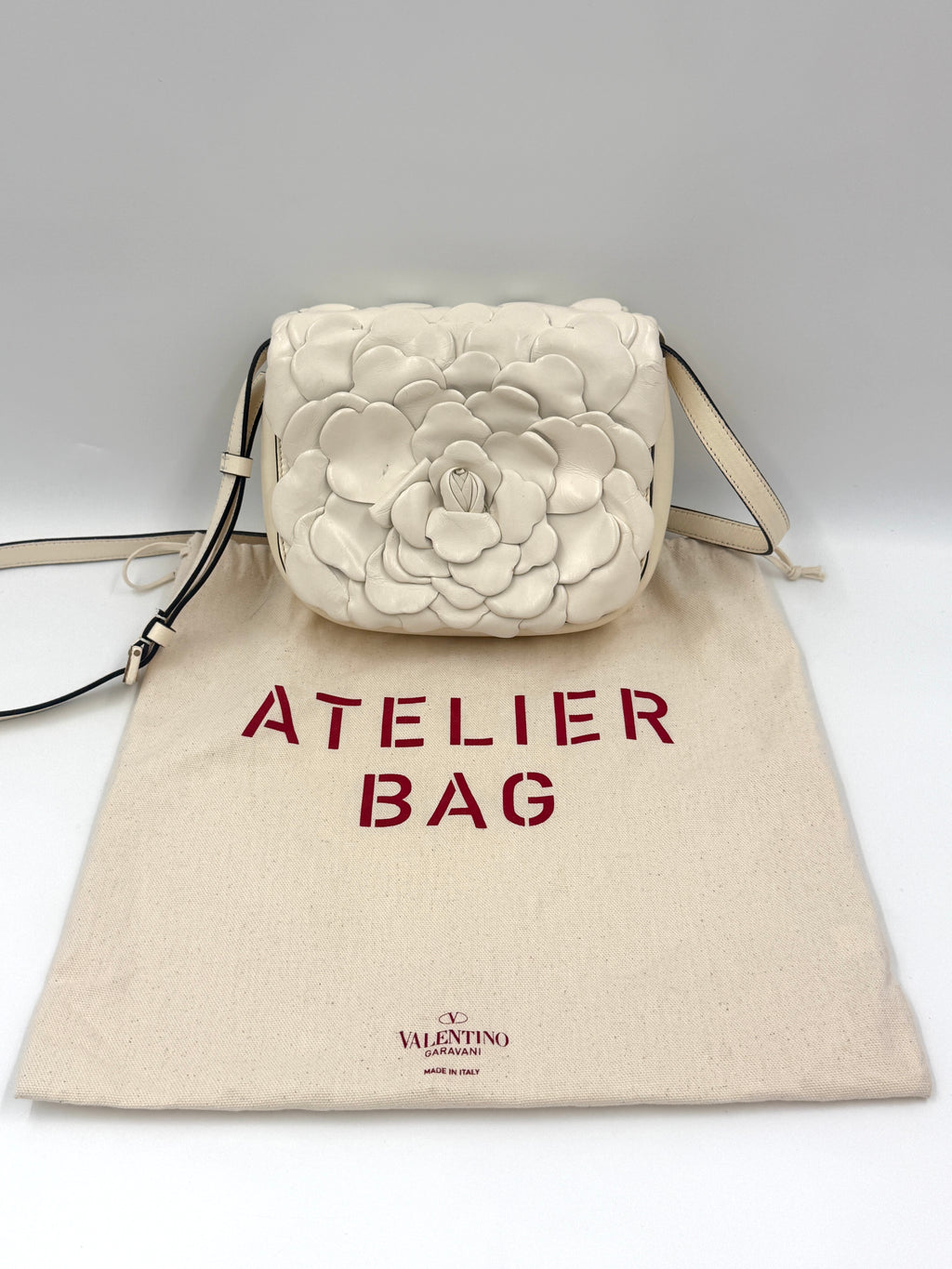 Pre-Owned Valentino Ivory Leather 03 Rose Edition Atelier Crossbody/Shoulder Bag - Authenticated