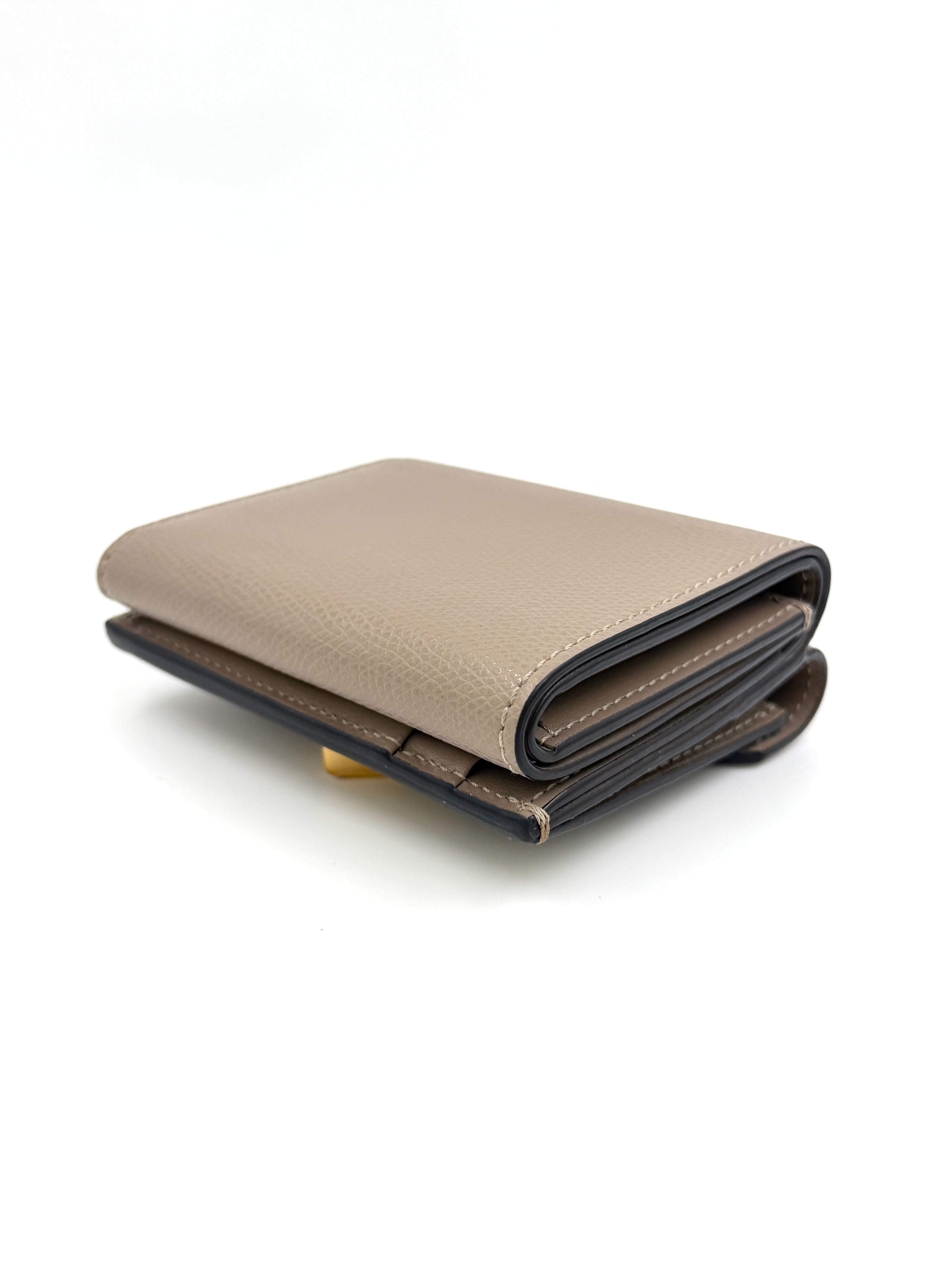 Pre-owned Brown Fendi FF Diamonds Tri-Fold Wallet Gold Hardware - Authenticated