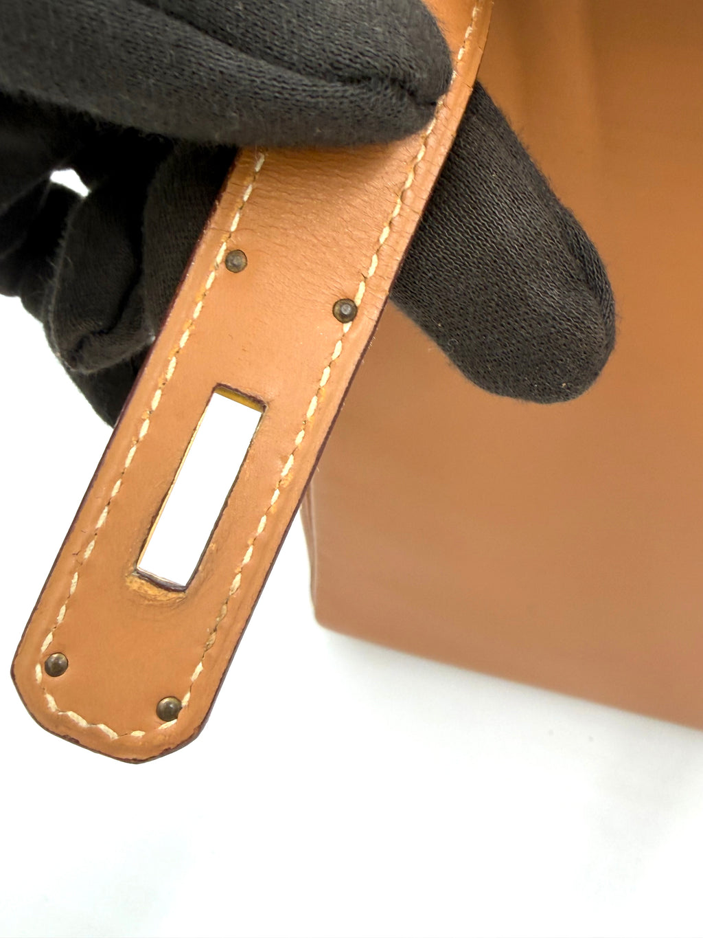 Pre-owned Hermès Vintage 1992 Kelly 28 Gold Gulliver Leather GHW - Authenticated