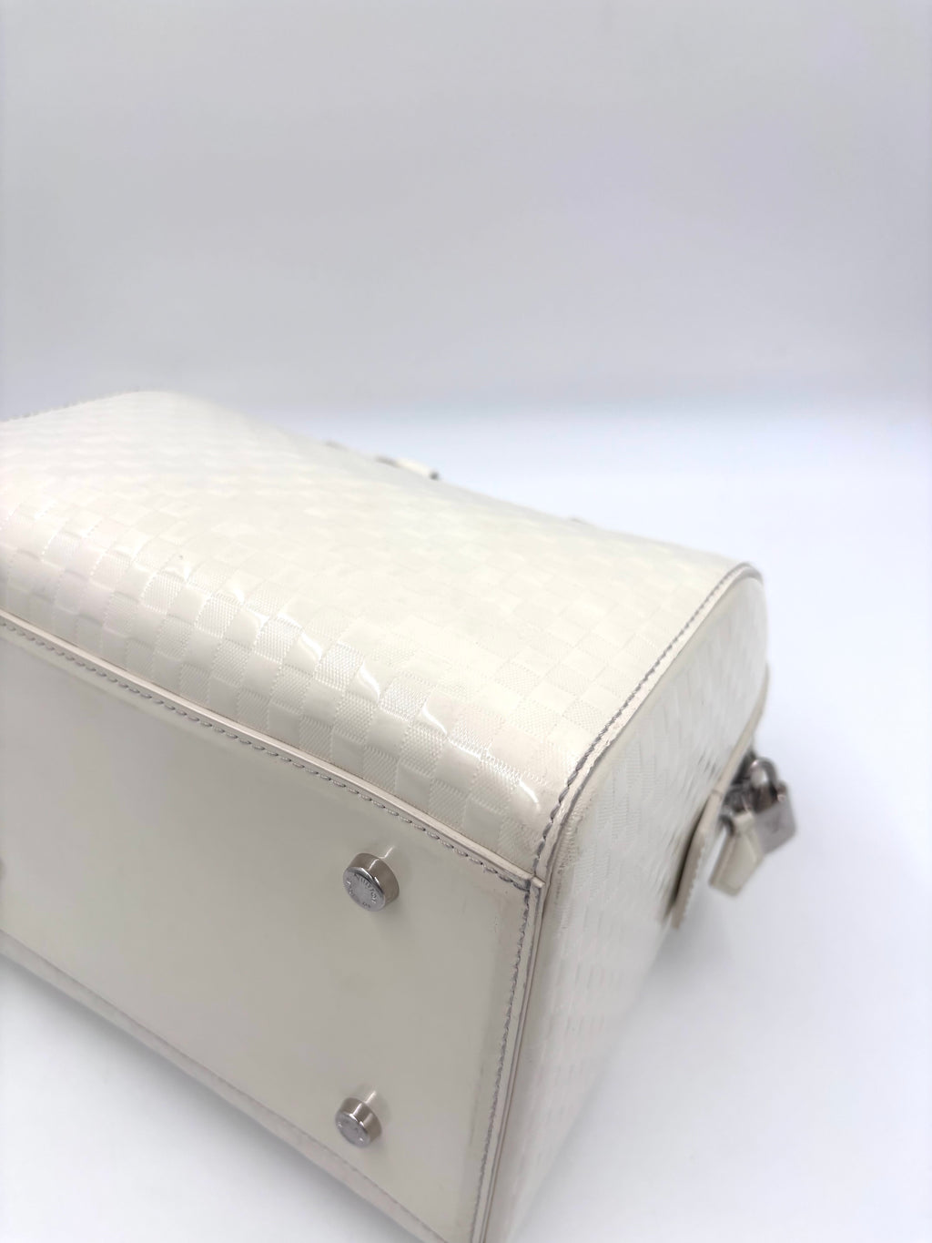 Pre-owned Louis Vuitton Damier Facette Speedy Cube Creme/Ecru Patent Leather Handbag - Authenticated