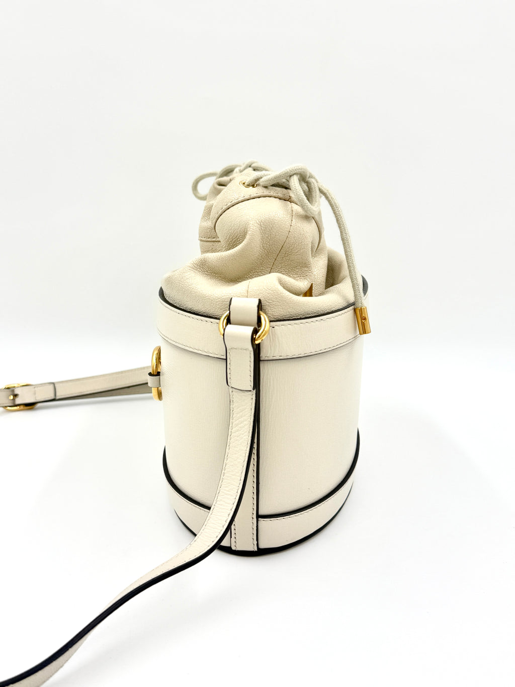 Pre-Owned Gucci Leather Horsebit 1955 Bucket Bag with Crossbody Strap - Authenticated