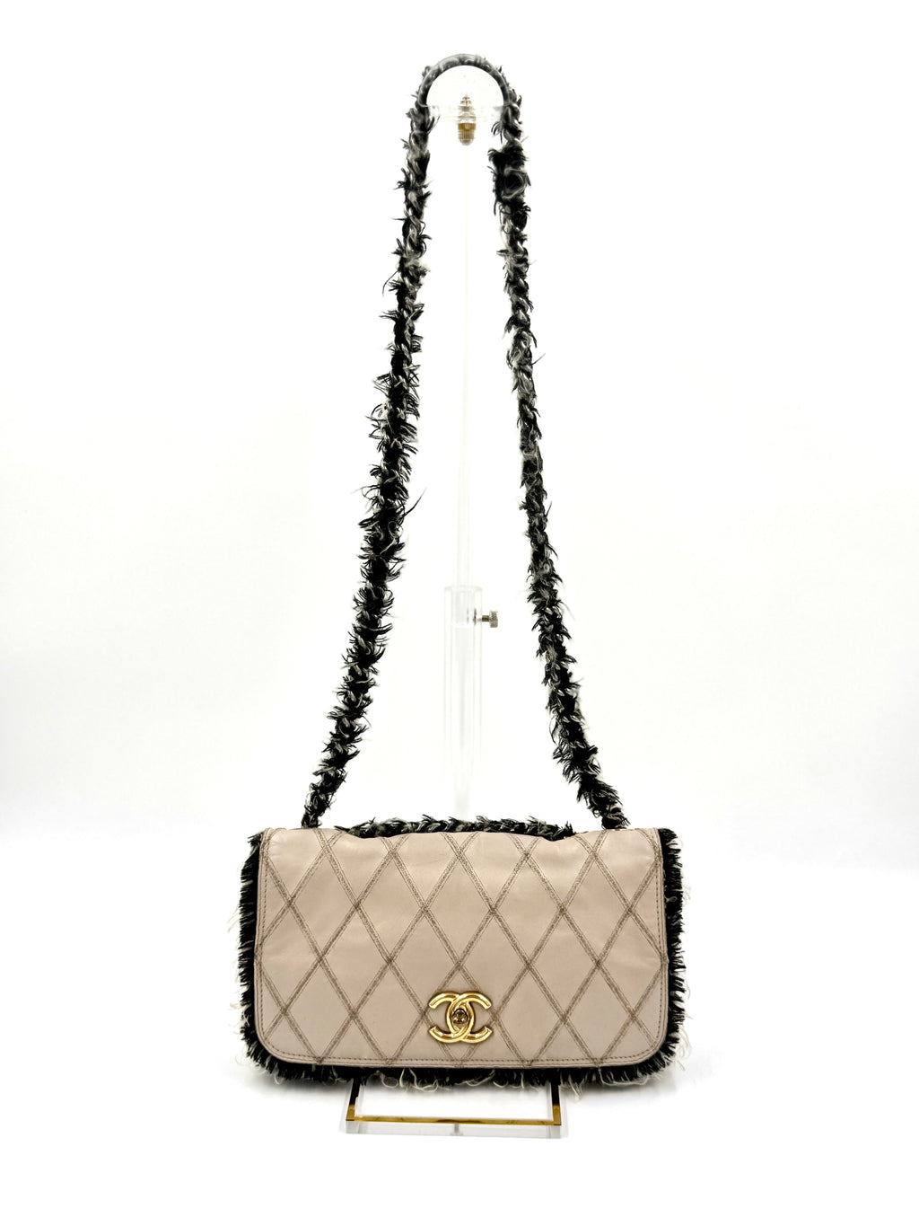 Pre-Owned Chanel Trendy CC Leather and Tweed Shoulder/Crossbody Bag Ivory and Black - Authenticated
