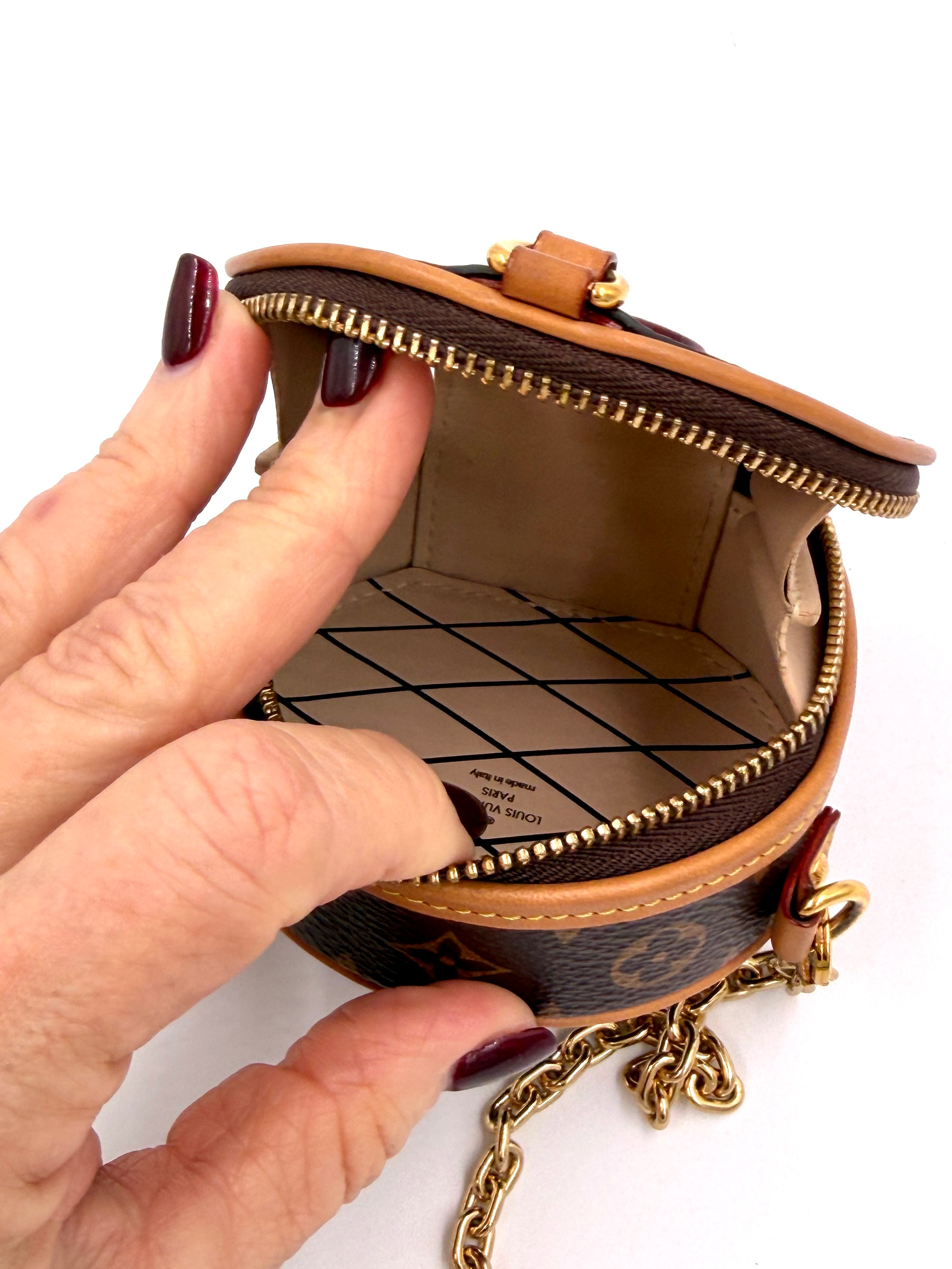 Pre-owned Louis Vuitton Monogram Canvas Mini Boite Chapeau Bag - Authenticated