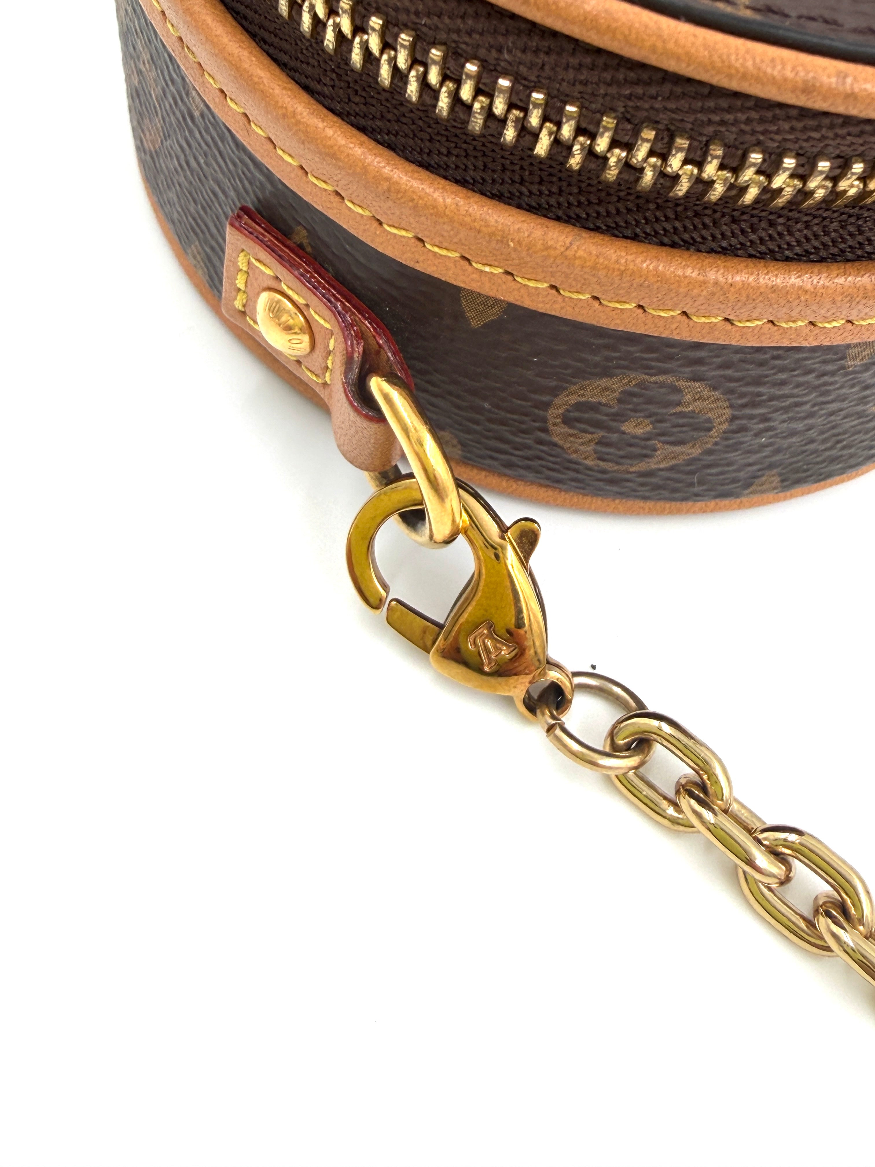 Pre-owned Louis Vuitton Monogram Canvas Mini Boite Chapeau Bag - Authenticated