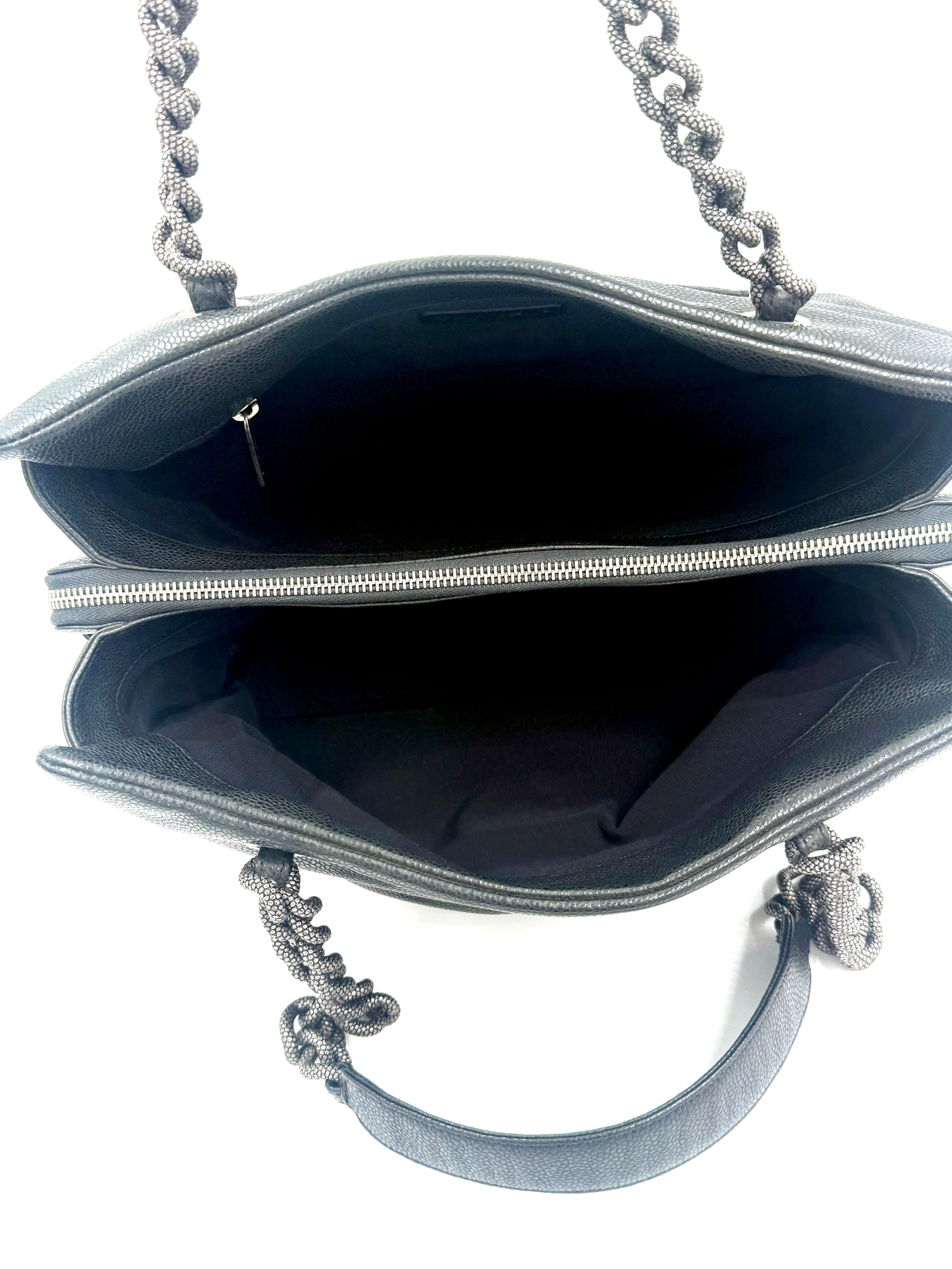 Pre-Owned Chanel 31 Tote Charcoal Caviar Leather Medium - Authenticated