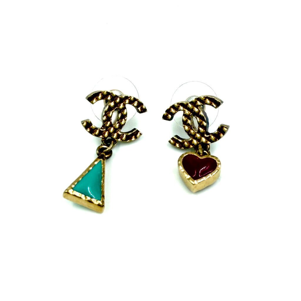 Pre-owned Chanel Fall 2018 Asymmetrical CC Dangle Pierced Earrings - Authenticated
