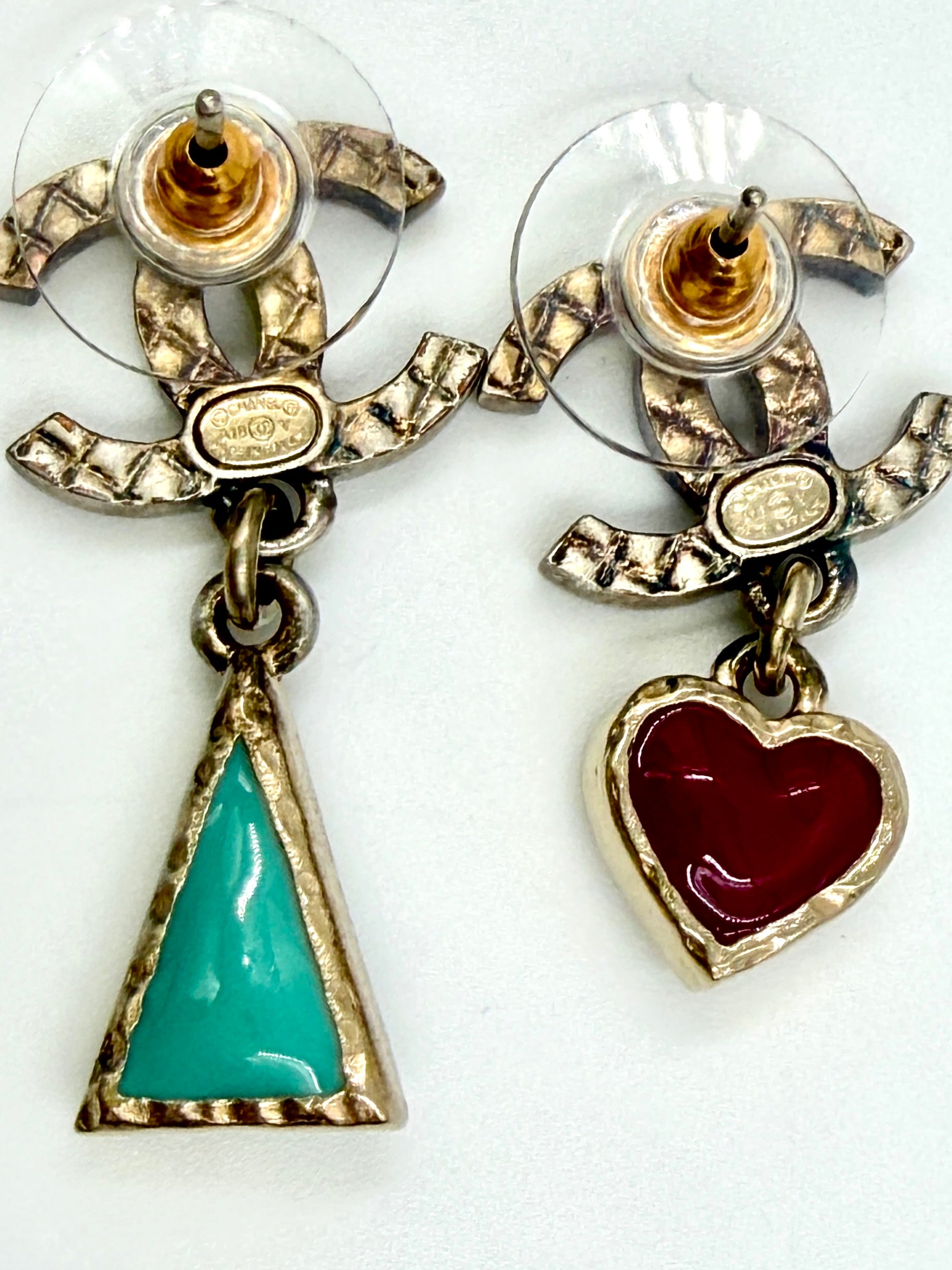 Pre-owned Chanel Fall 2018 Asymmetrical CC Dangle Earrings - Authenticated