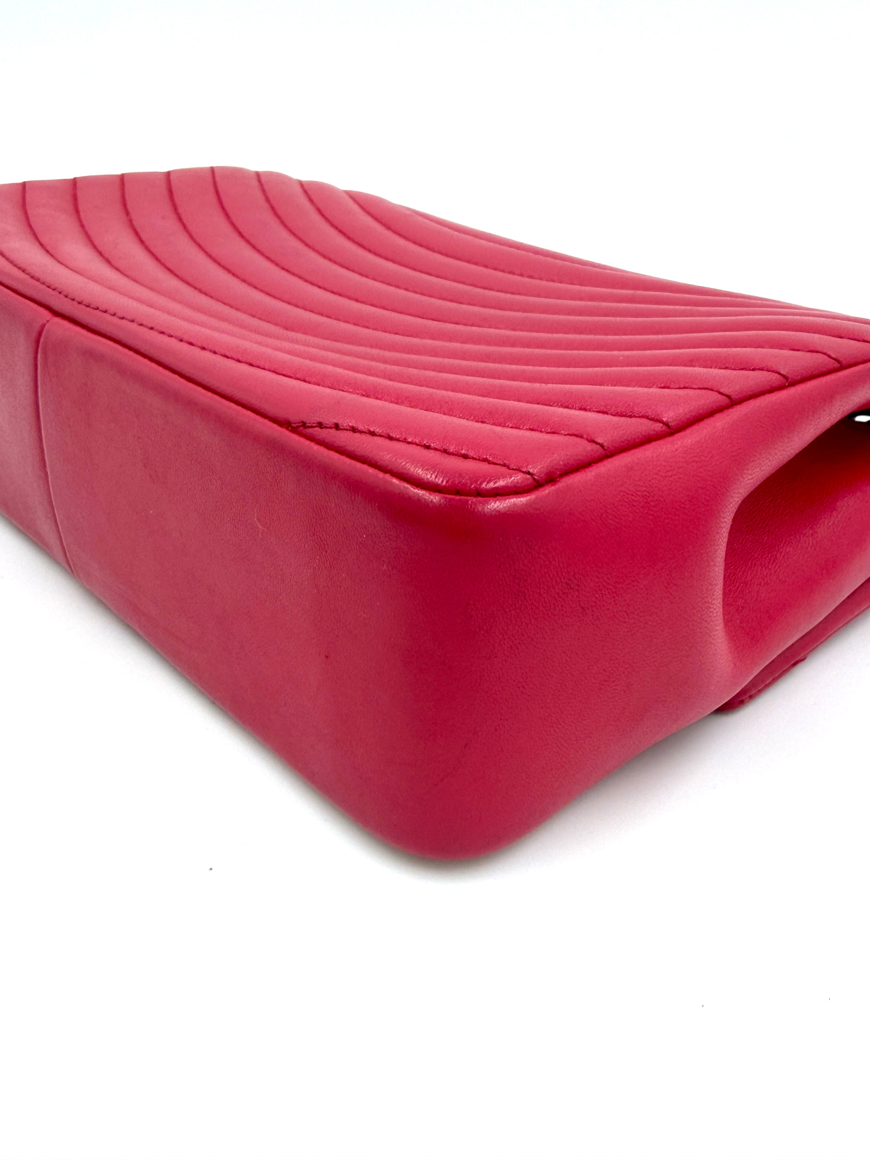 Pre-Owned Chanel Borse Romane Single Flap Red - Authenticated