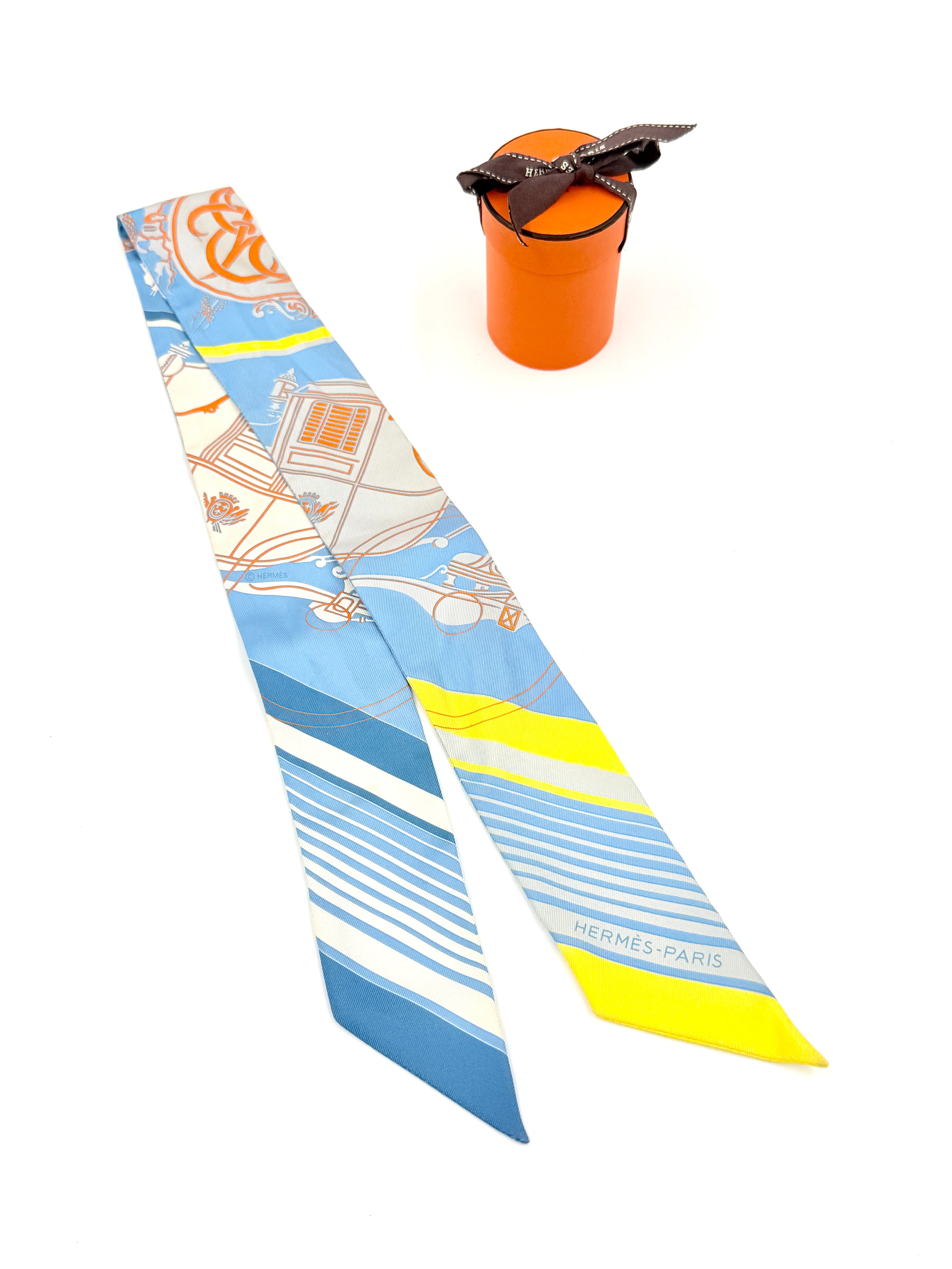 Pre-Owned Hermès Silk Ex-Libris Les Parisiennes Scarf