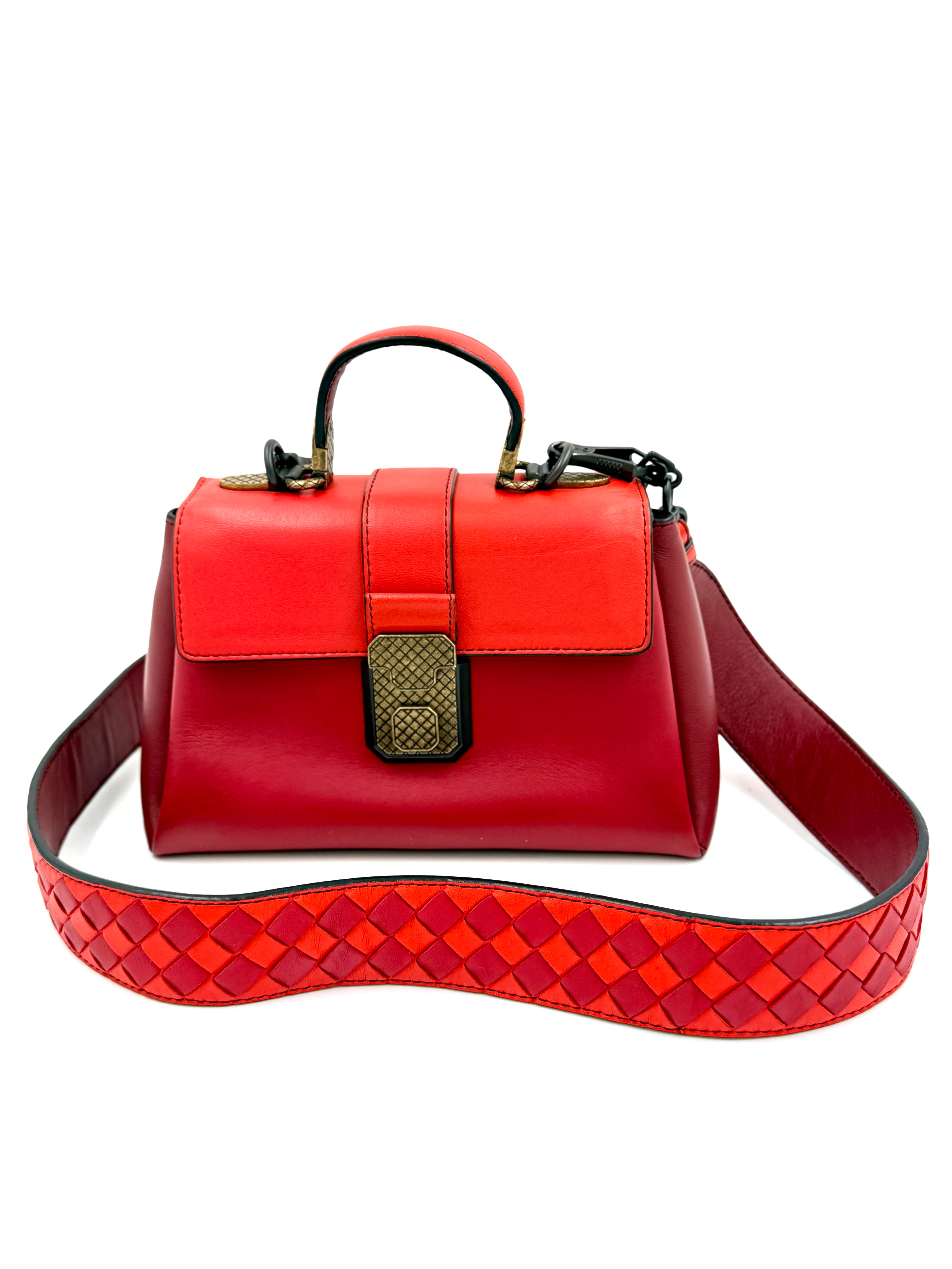 Pre-Owned Bottega Veneta Piazza Bicolor Leather Handbag - Authenticated