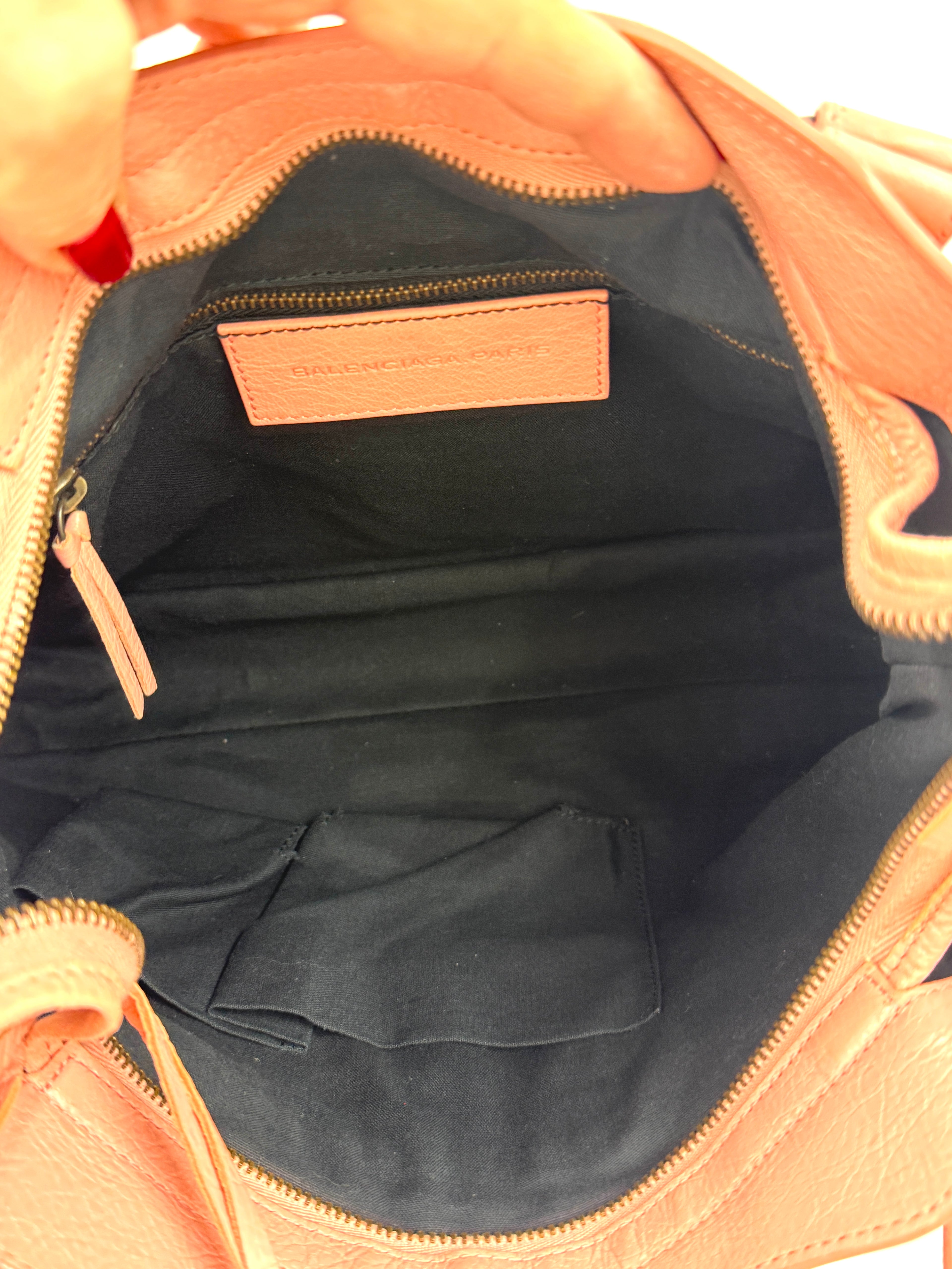 Pre-Owned Balenciaga Pink Agneau Classic City Bag - Authenticated