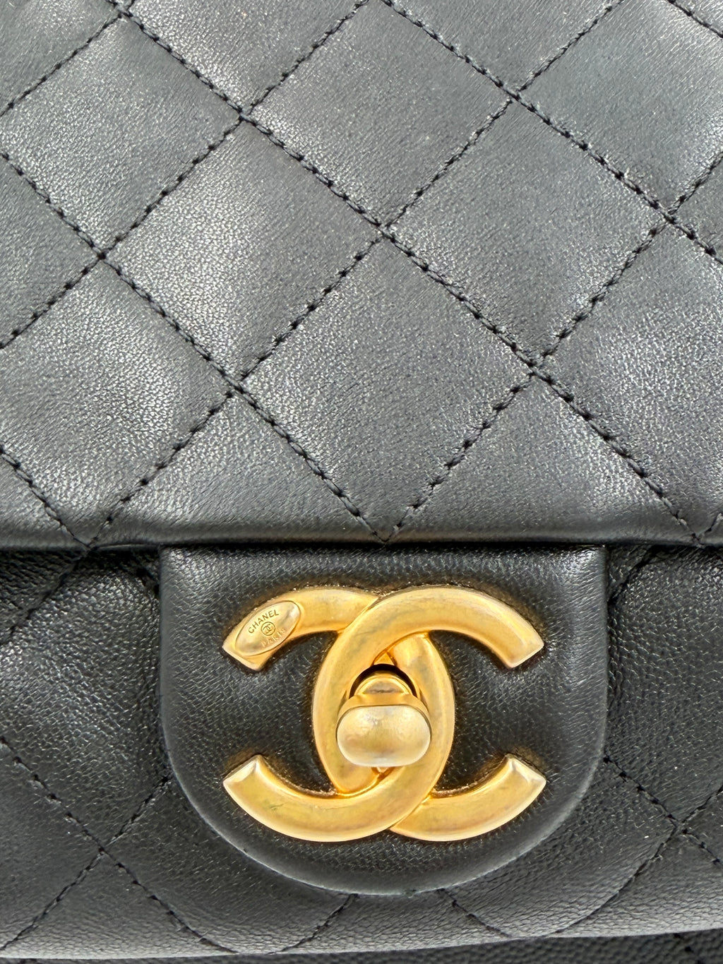 Pre-Owned Chanel Black In The Loop Bowling Bag Caviar and Lambskin Leather - Authenticated
