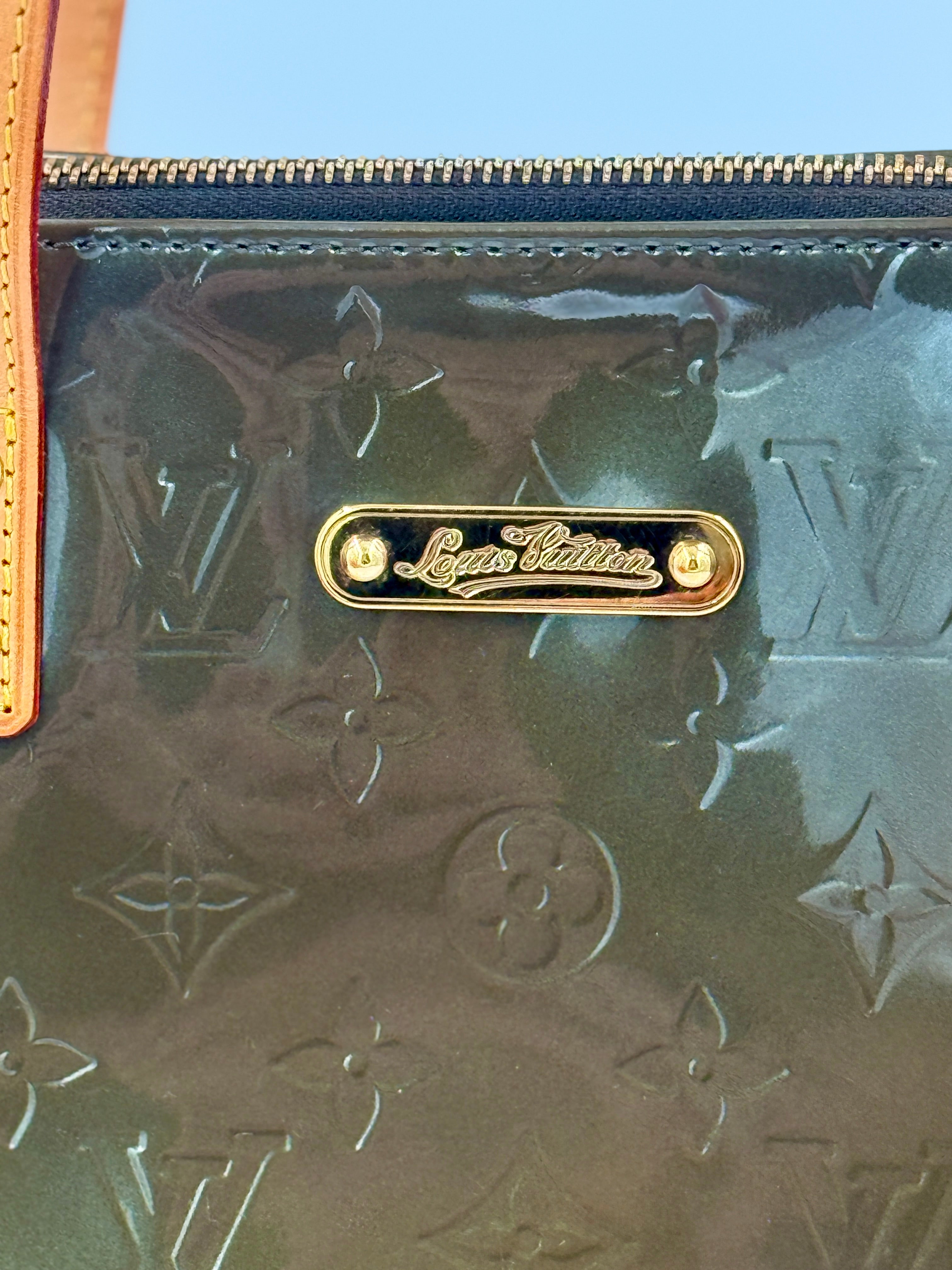 Pre-Owned Louis Vuitton Bellevue Vernis Patent Leather Monogram Bag Olive - Authenticated