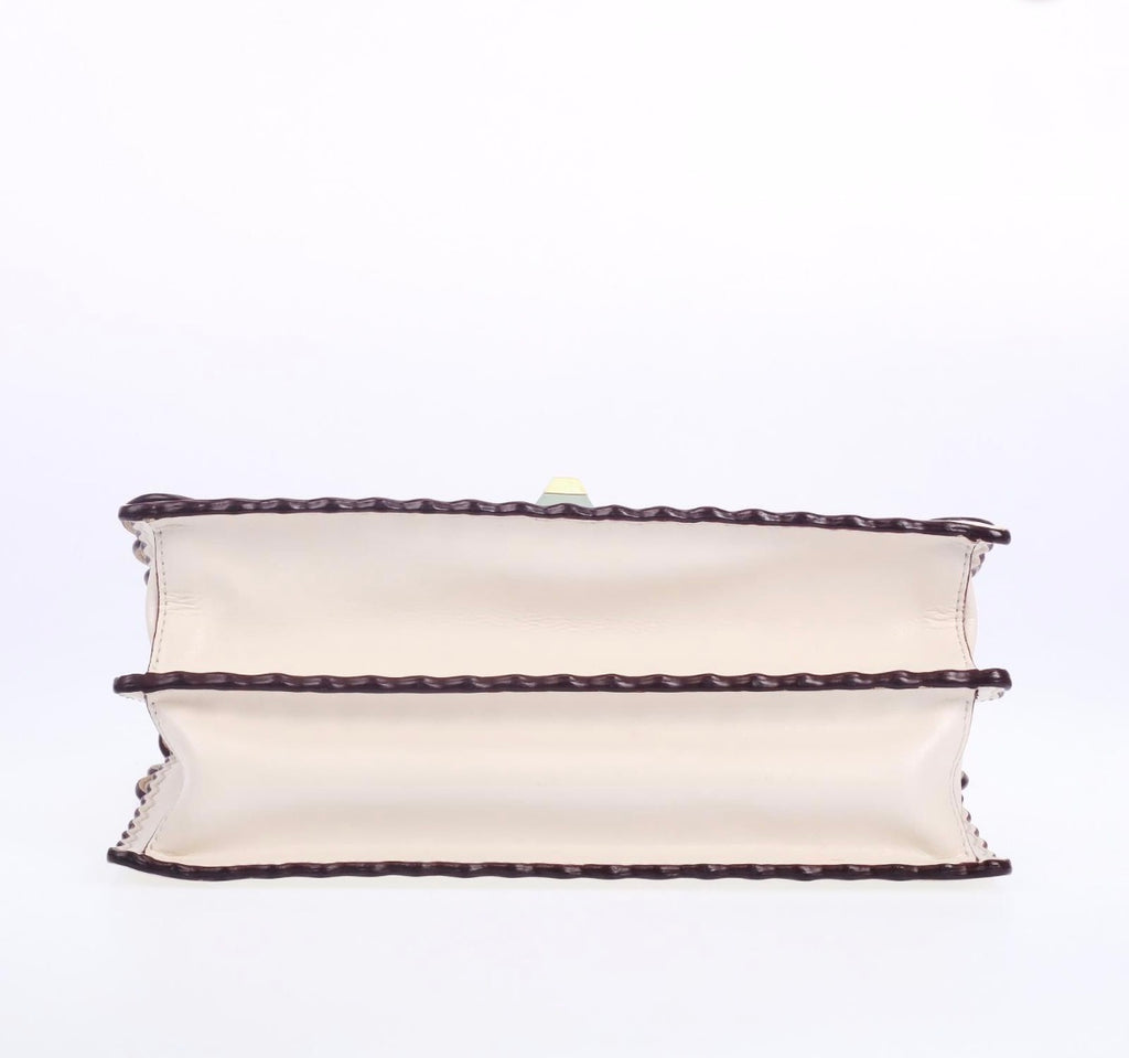 Pre-Owned Fendi Ivory Kan I Scalloped Leather Shoulder Bag - Authenticated