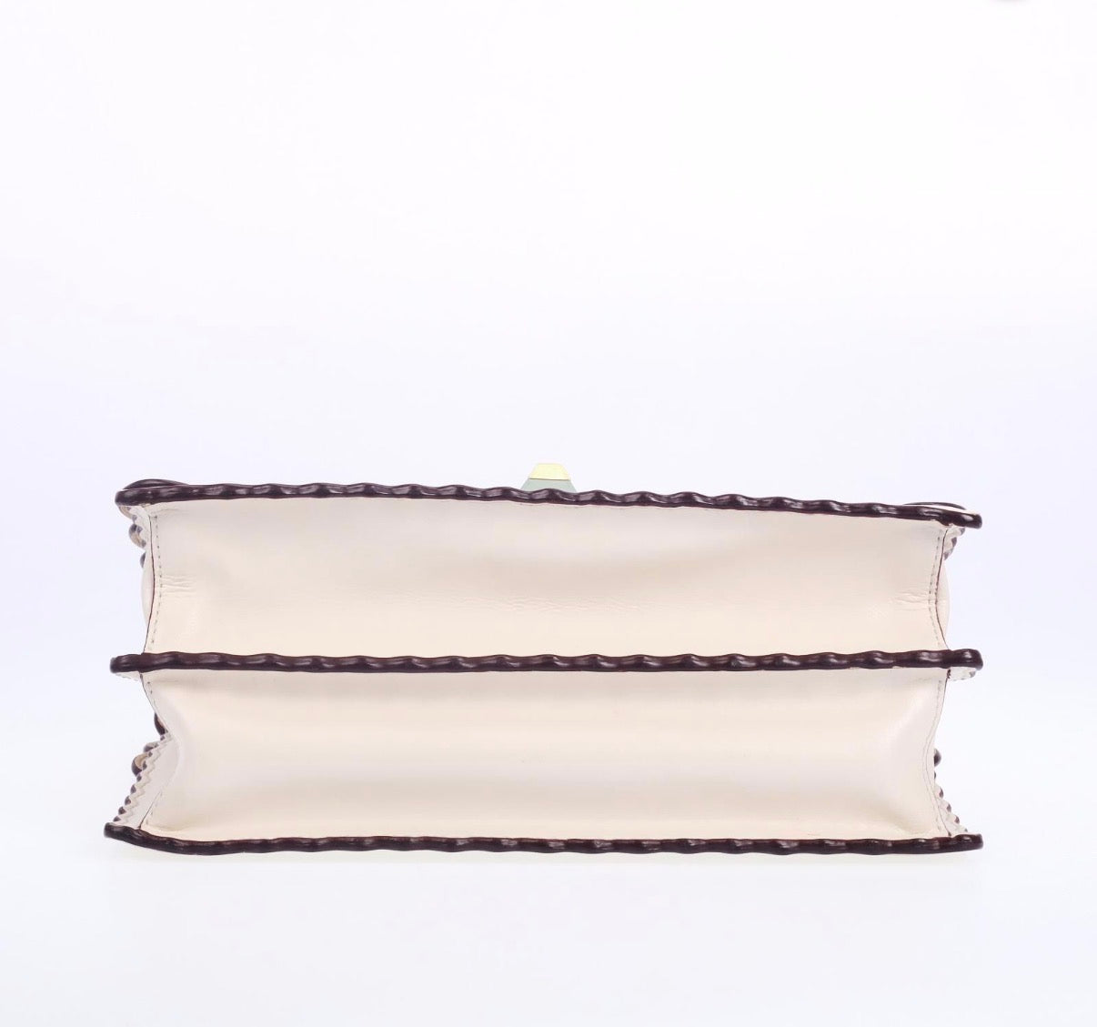 Pre-Owned Fendi Ivory Kan I Scalloped Leather Shoulder Bag - Authenticated
