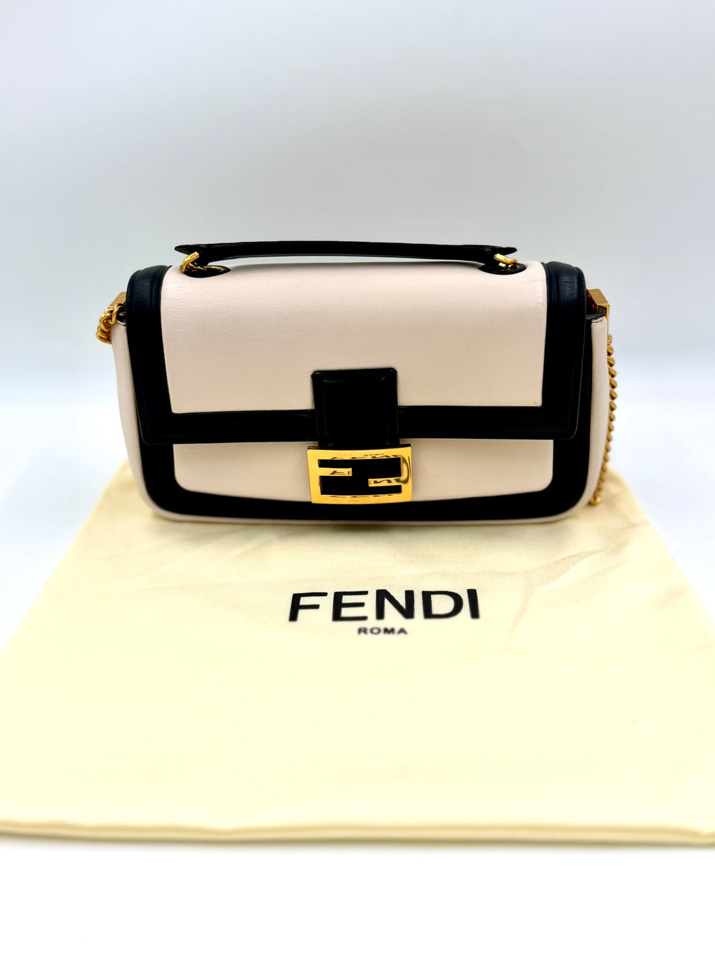 Pre-Owned Fendi Bicolor Leather Chain Midi Baguette - Authenticated
