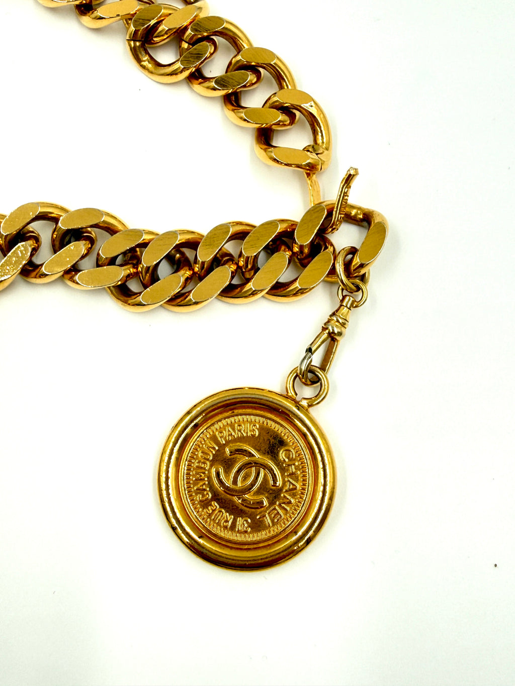 Pre-Owned CHANEL Rue Cambon Medallion Gold Chain Belt - Authenticated