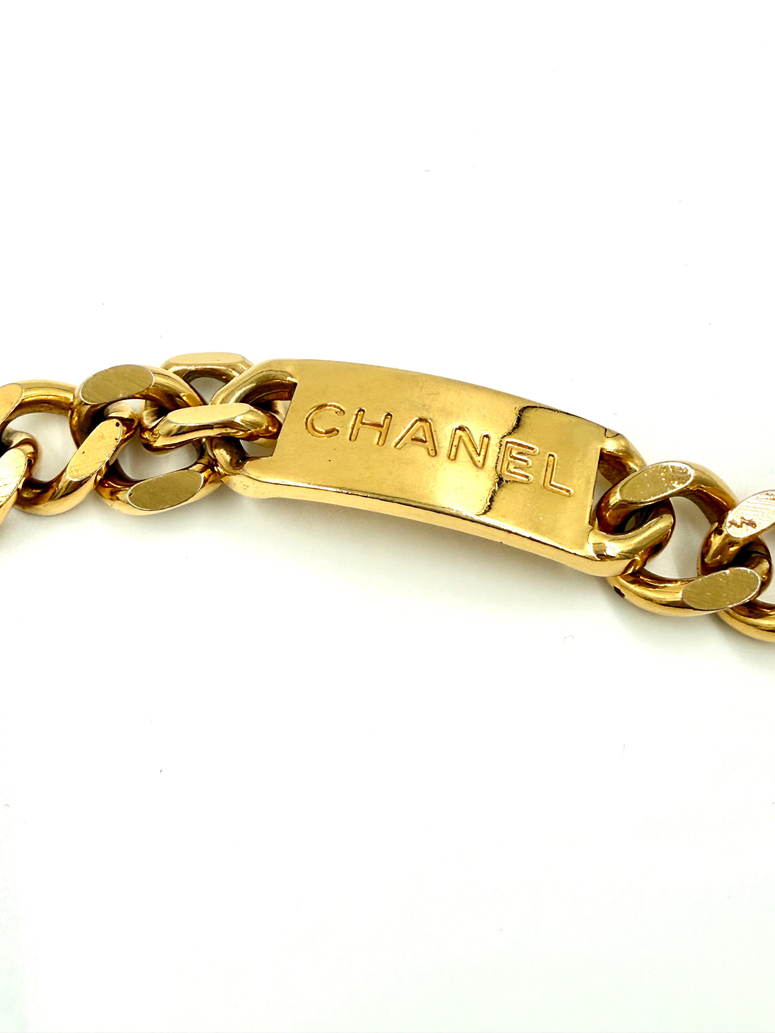 Pre-Owned CHANEL Rue Cambon Medallion Gold Chain Belt - Authenticated