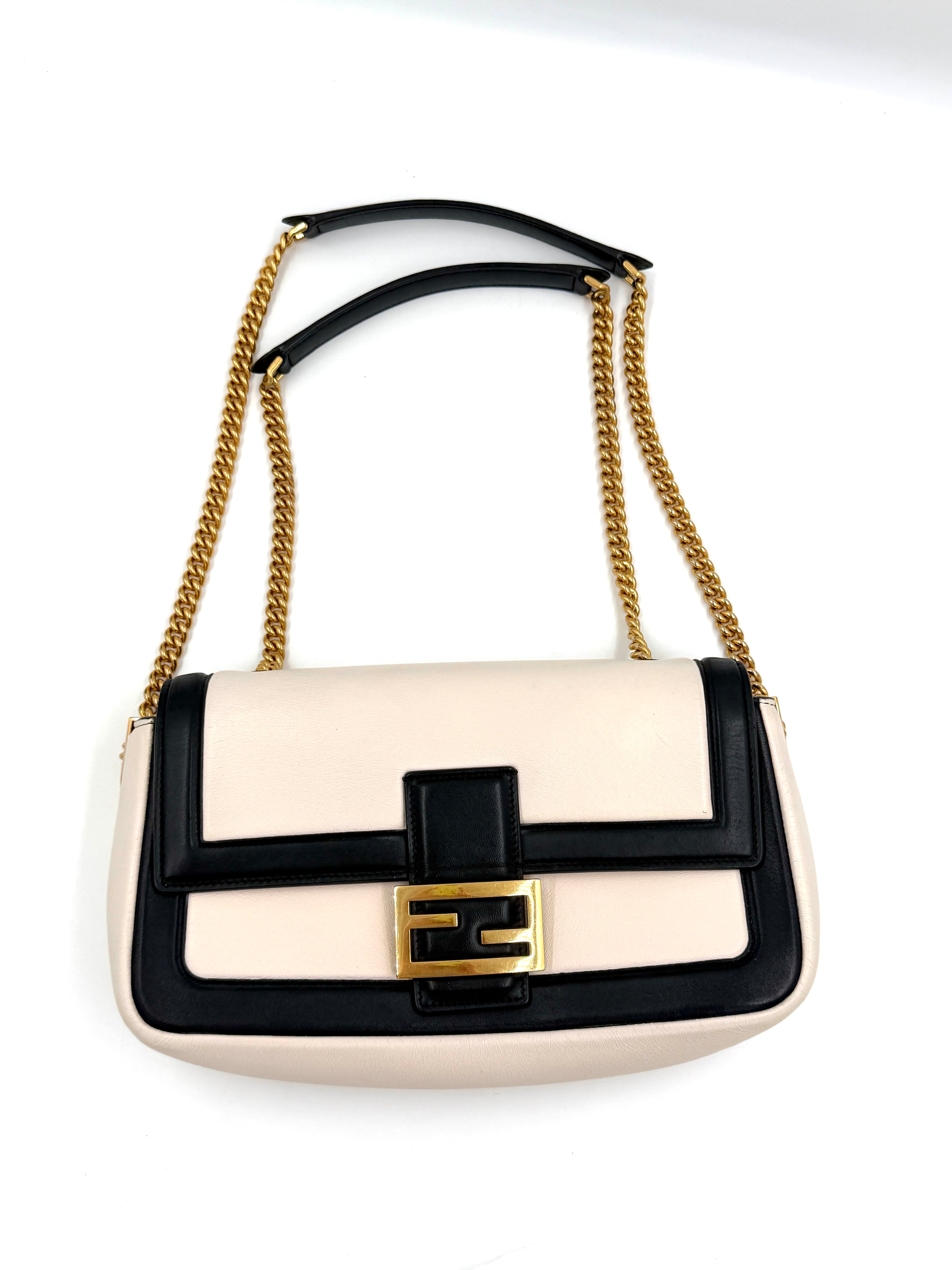 Pre-Owned Fendi Bicolor Leather Chain Midi Baguette - Authenticated