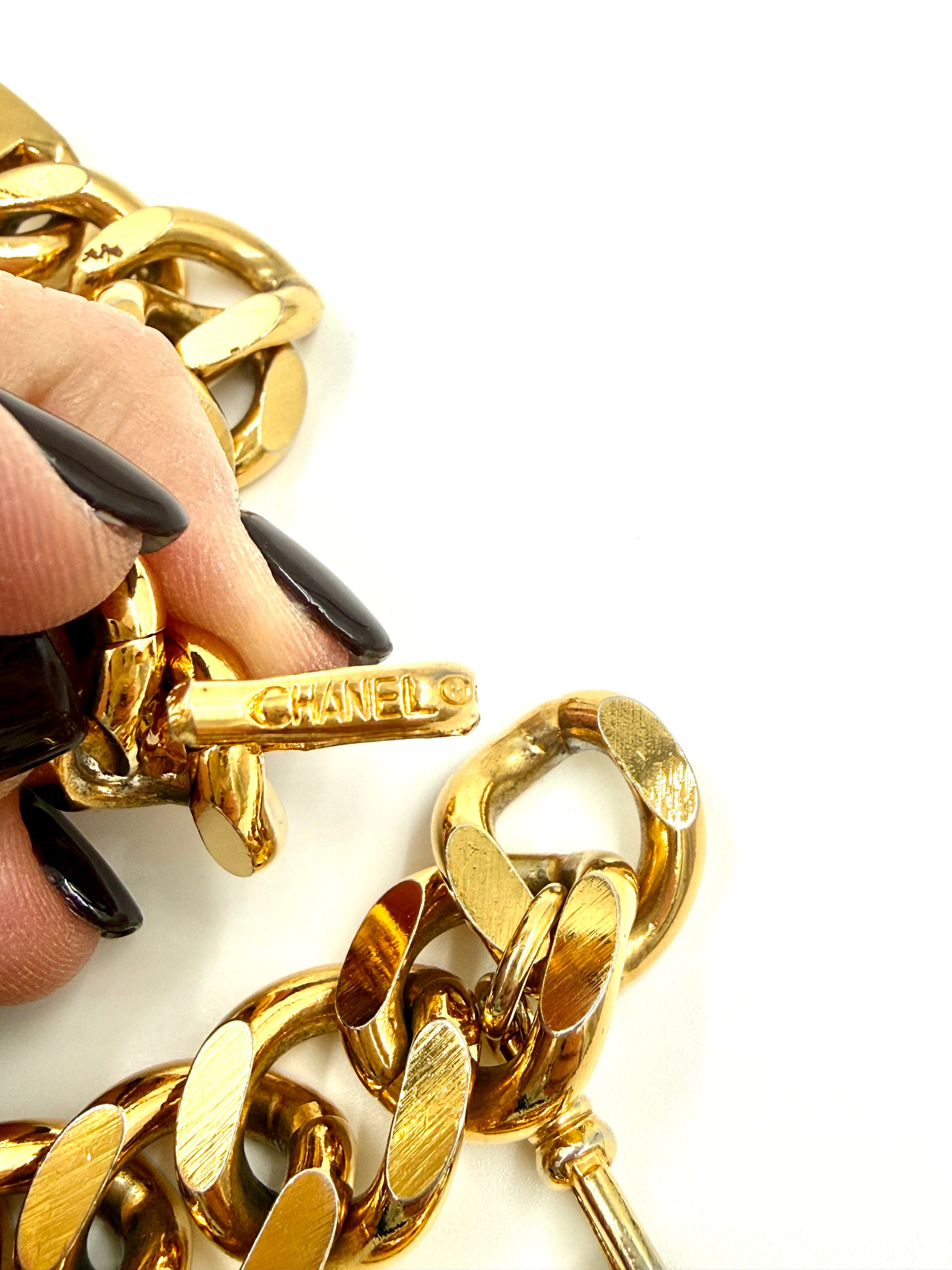 Pre-Owned CHANEL Rue Cambon Medallion Gold Chain Belt - Authenticated