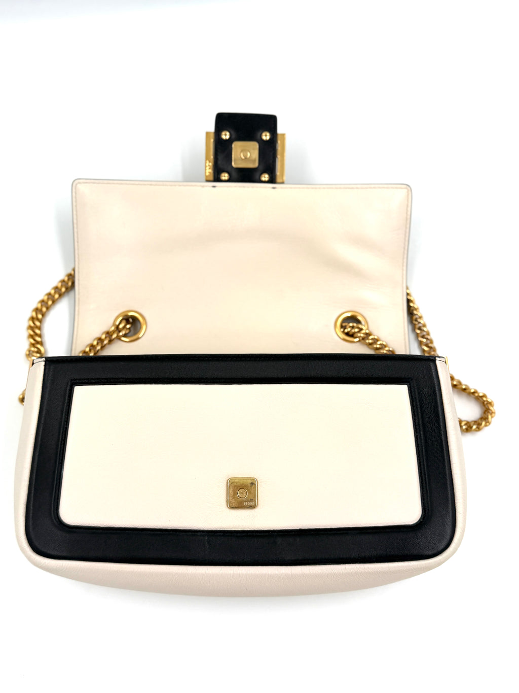 Pre-Owned Fendi Bicolor Leather Chain Midi Baguette - Authenticated