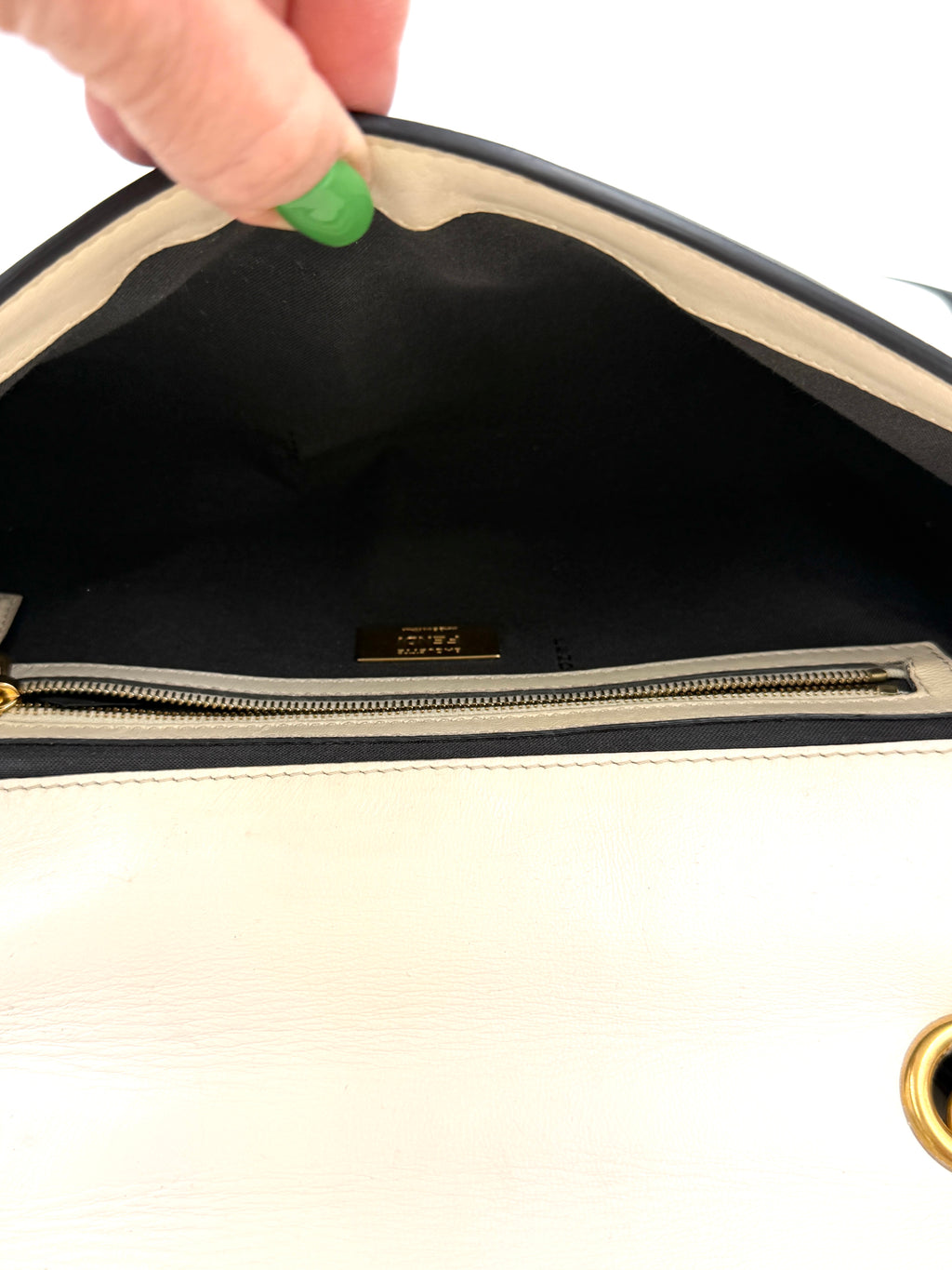Pre-Owned Fendi Bicolor Leather Chain Midi Baguette - Authenticated