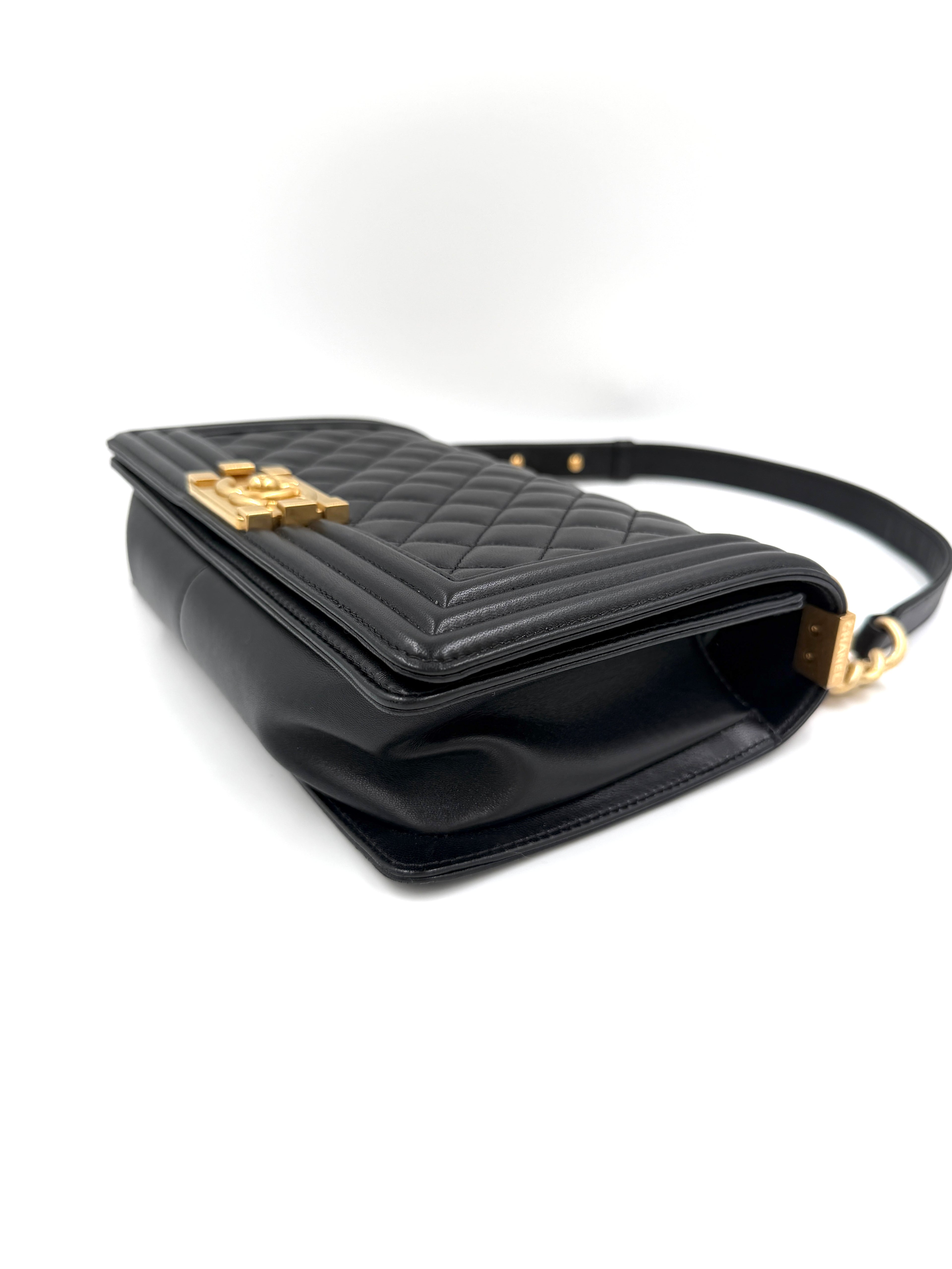 Pre-Owned Chanel Black Lambskin Old Medium Boy Bag Gold Hardware - Authenticated