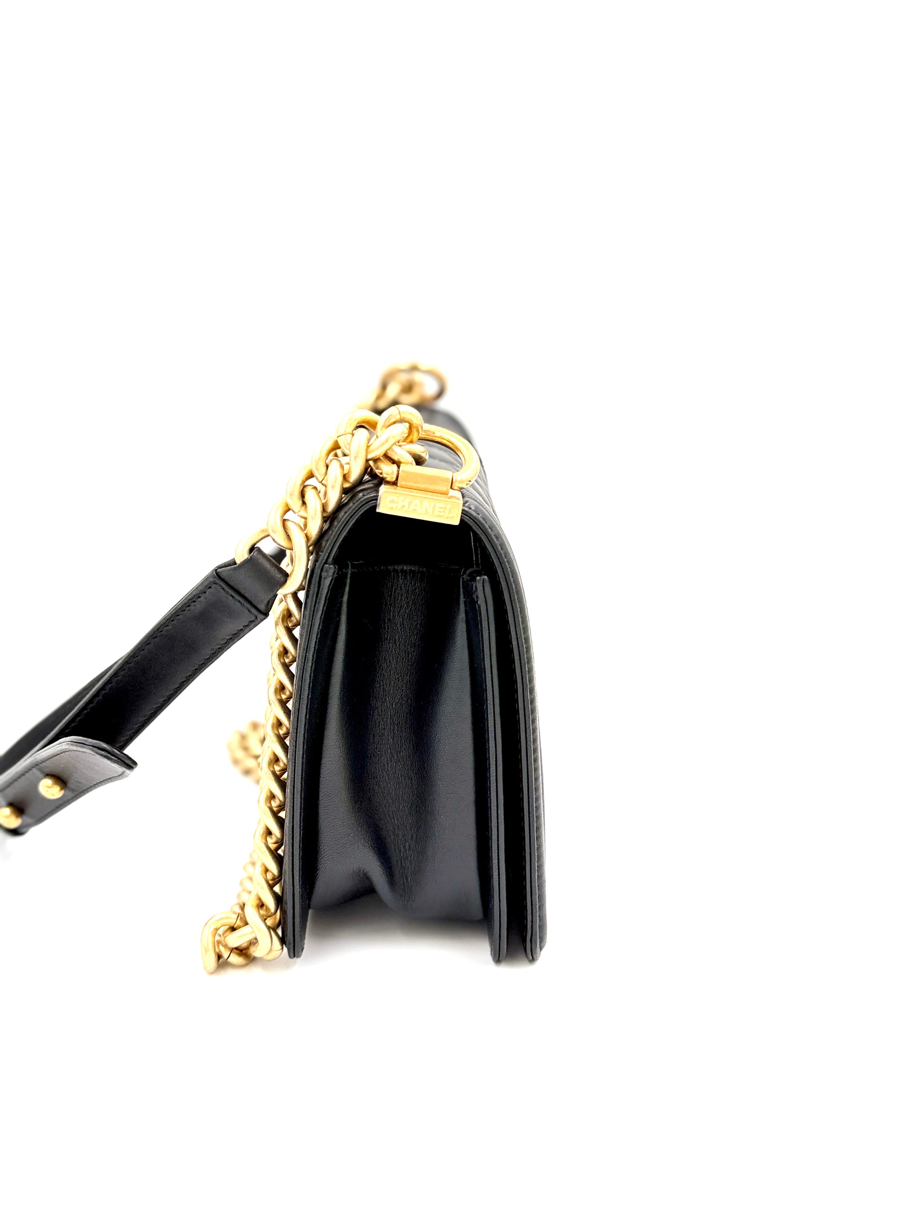 Pre-Owned Chanel Black Lambskin Old Medium Boy Bag Gold Hardware - Authenticated