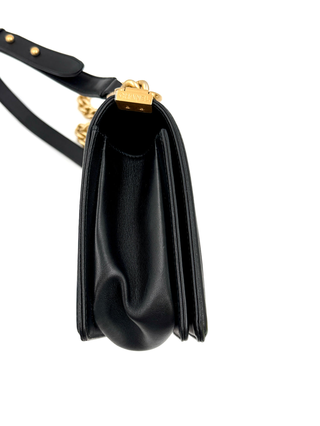 Pre-Owned Chanel Black Lambskin Old Medium Boy Bag Gold Hardware - Authenticated