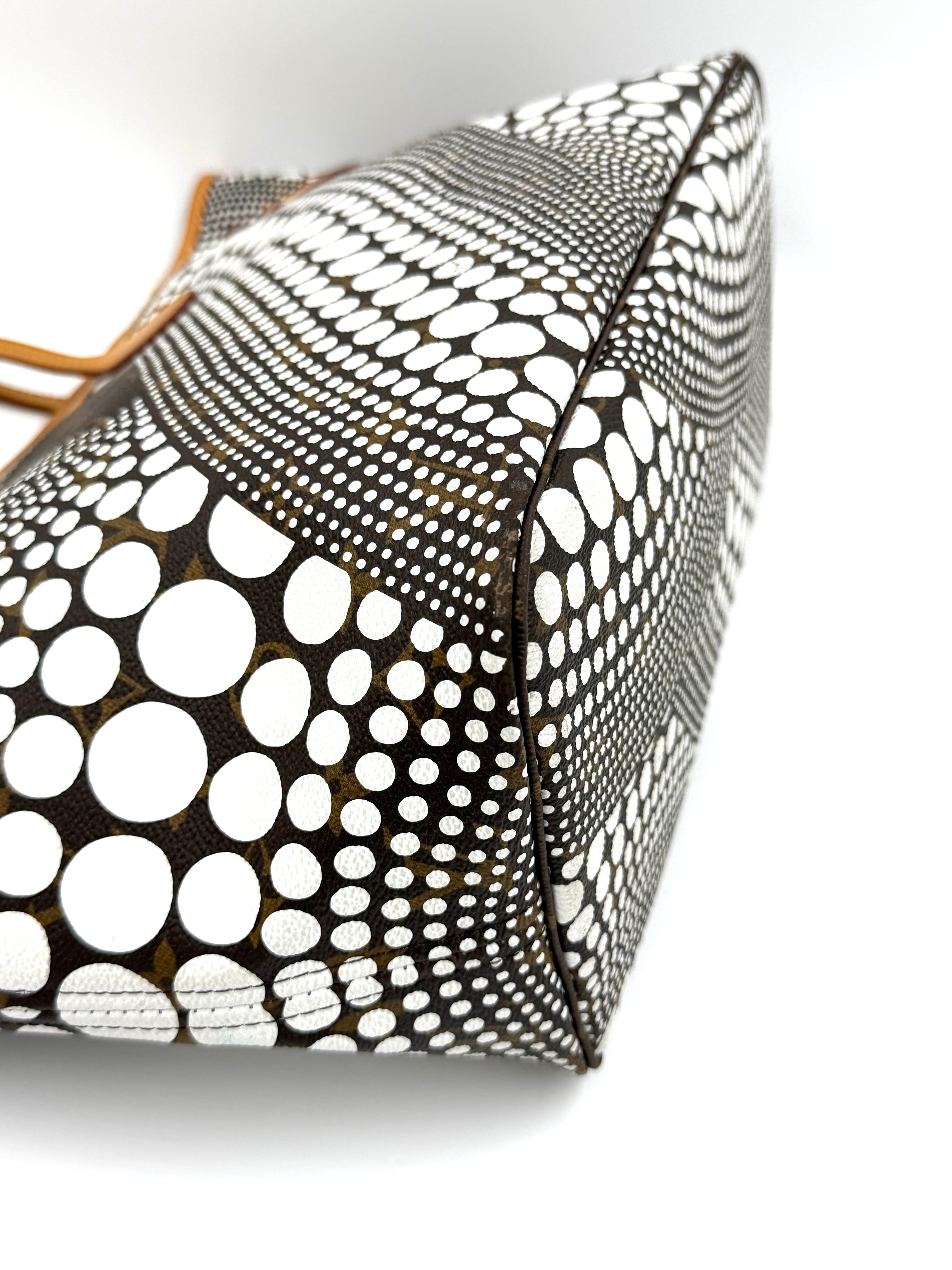 Pre-owned Louis Vuitton x Yayoi Kusama Monogram Waves Neverfull MM - Authenticated