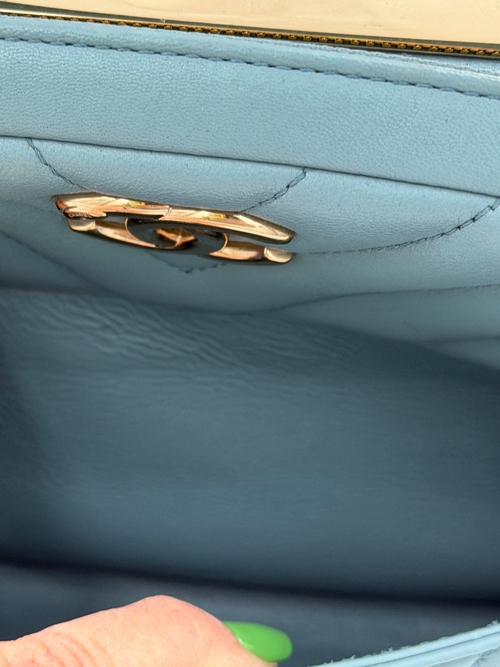 Pre-owned Chanel Trendy CC Bowling Bag Blue Chevron Quilted Lambskin - Authenticated