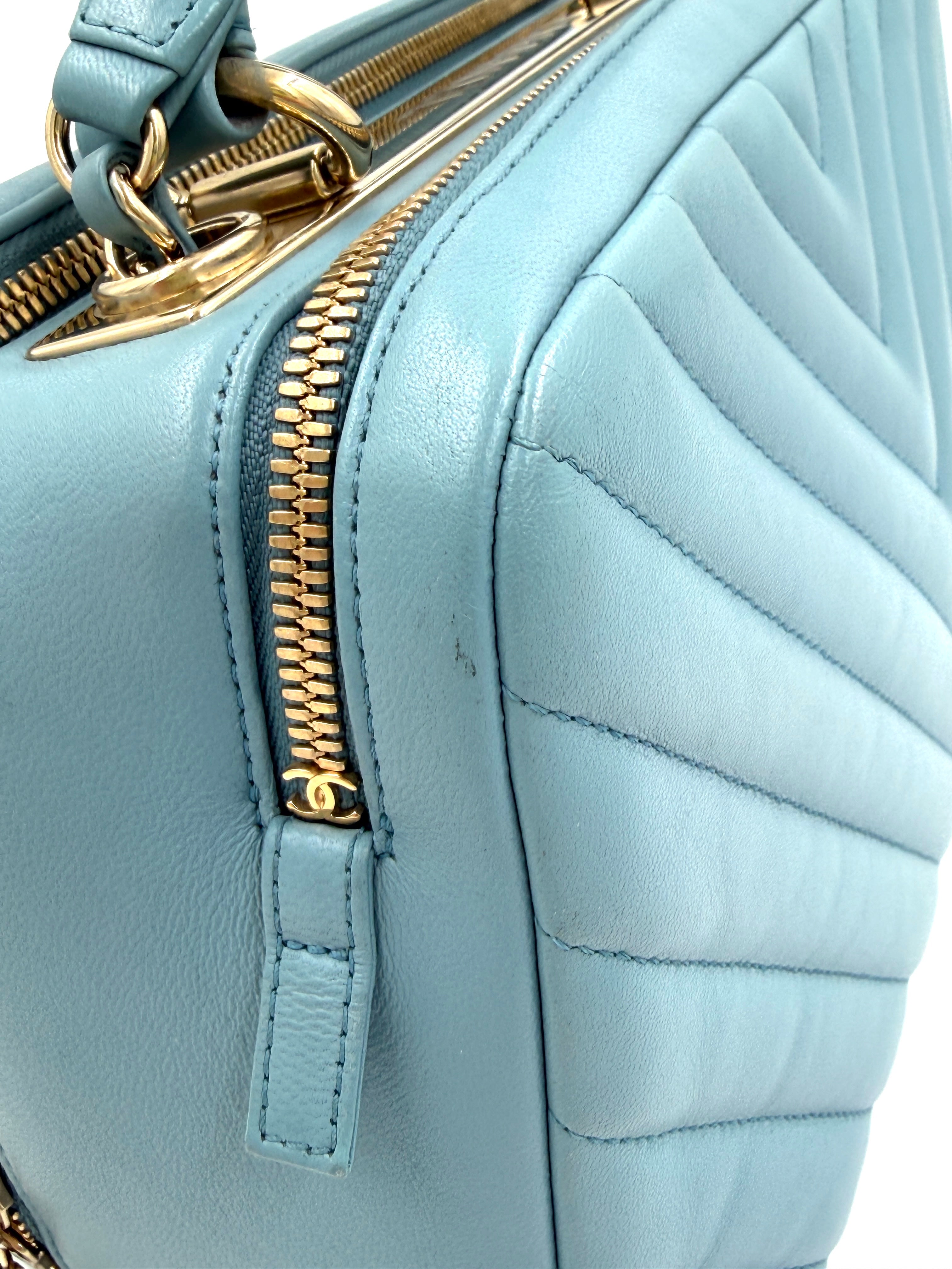 Pre-owned Chanel Trendy CC Bowling Bag Blue Chevron Quilted Lambskin - Authenticated