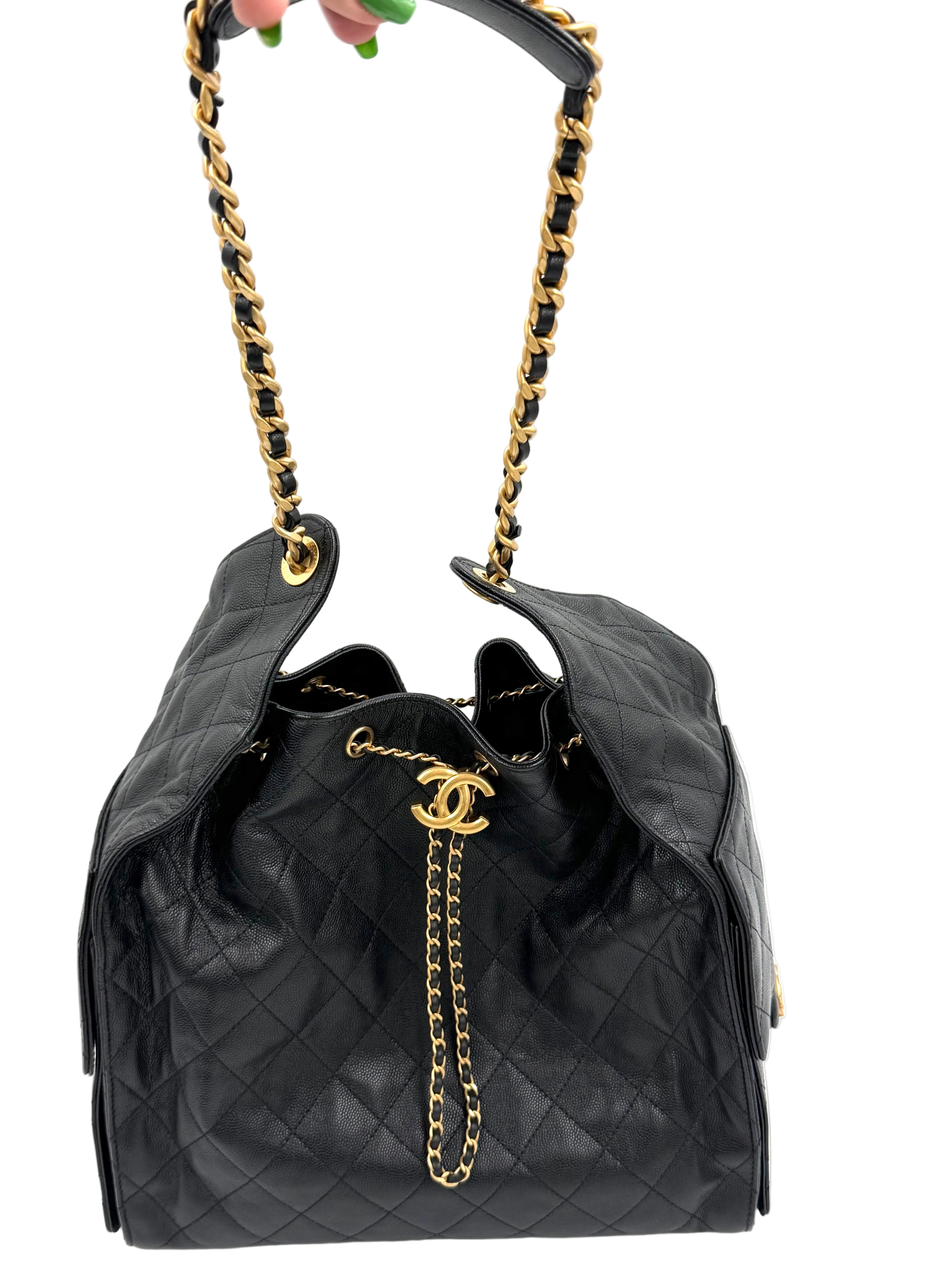 Pre-owned Chanel 25 Hobo Medium Black Caviar Leather Gold Hardware - Authenticated