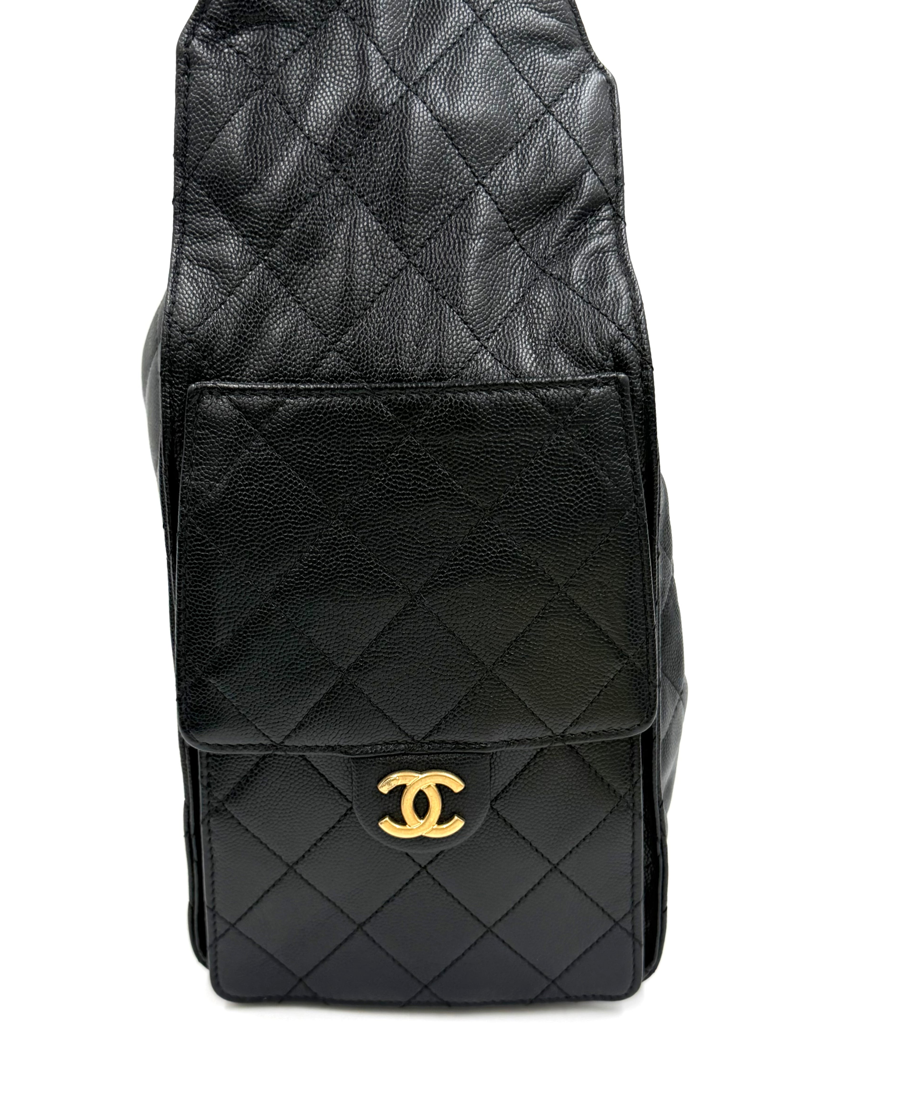 Pre-owned Chanel 25 Hobo Medium Black Caviar Leather Gold Hardware - Authenticated