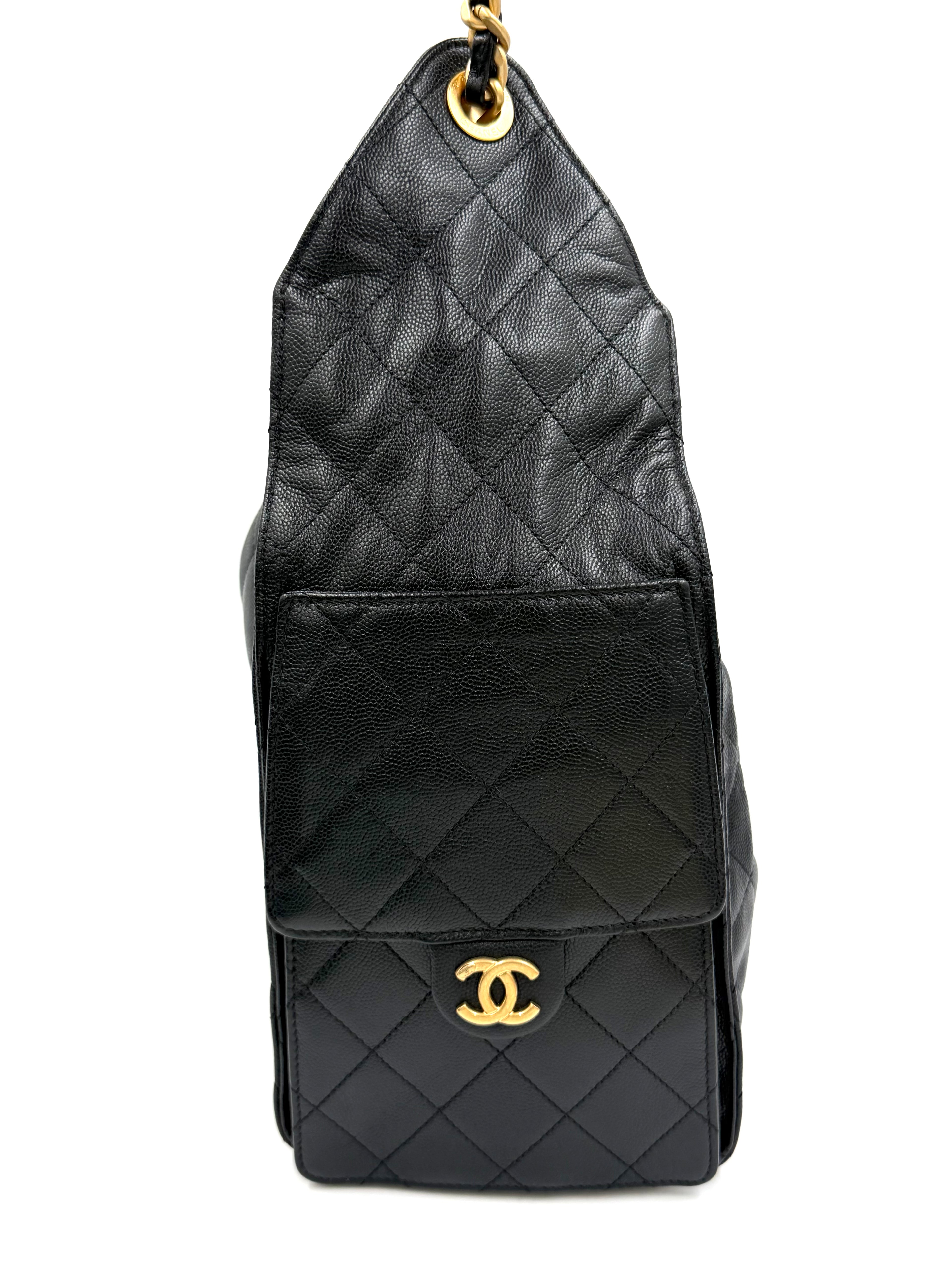 Pre-owned Chanel 25 Hobo Medium Black Caviar Leather Gold Hardware - Authenticated