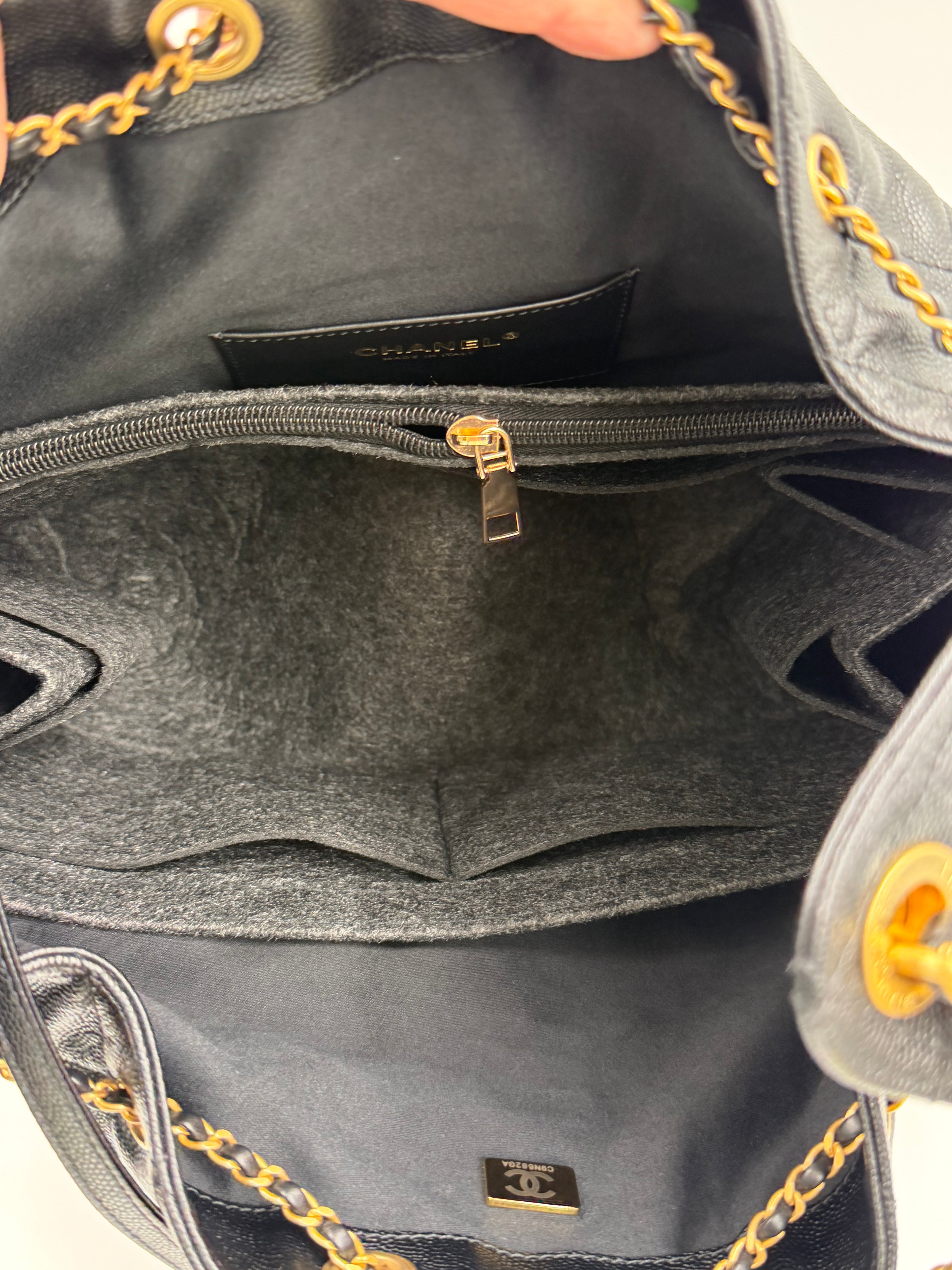 Pre-owned Chanel 25 Hobo Medium Black Caviar Leather Gold Hardware - Authenticated