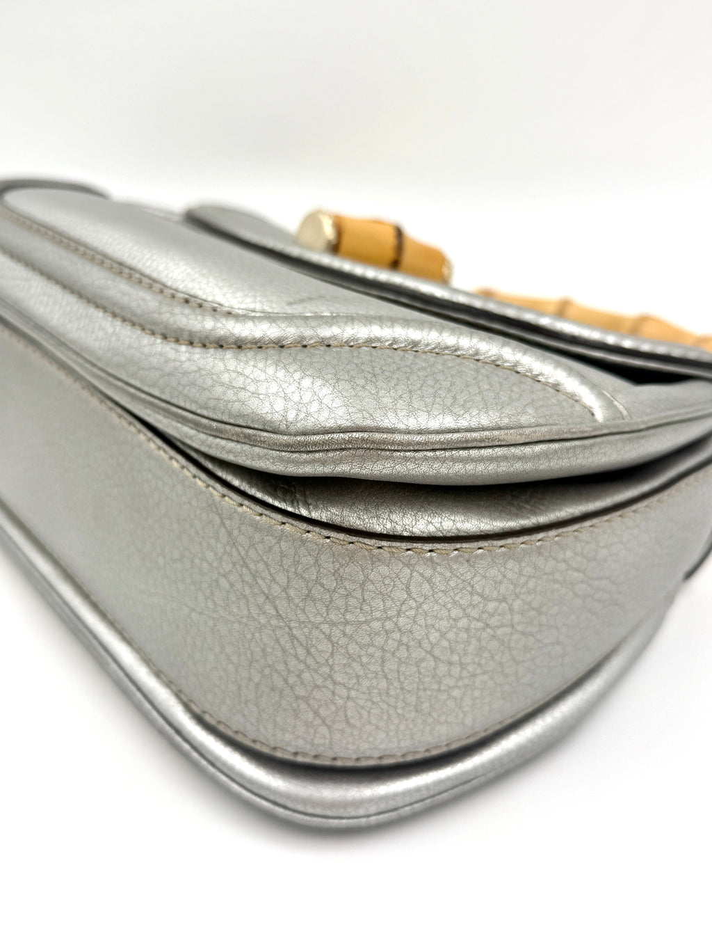Pre-Owned Gucci Bamboo Handle Bag Hand Bag Leather Silver With Tassels and Compact Mirror - Authenticated