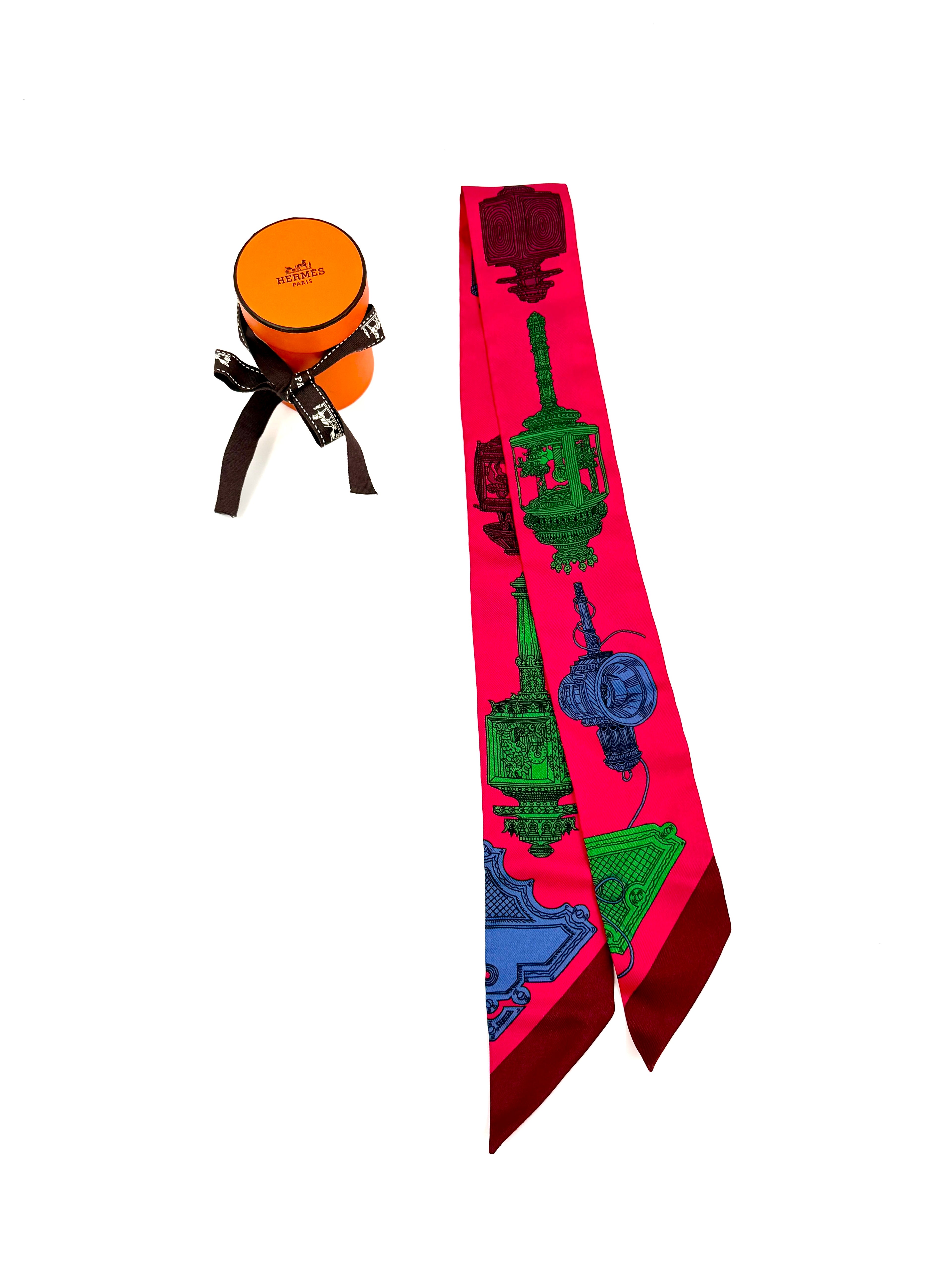 Hermès Merveilleuses Lanternes Silk Twilly Scarf - Authenticated
