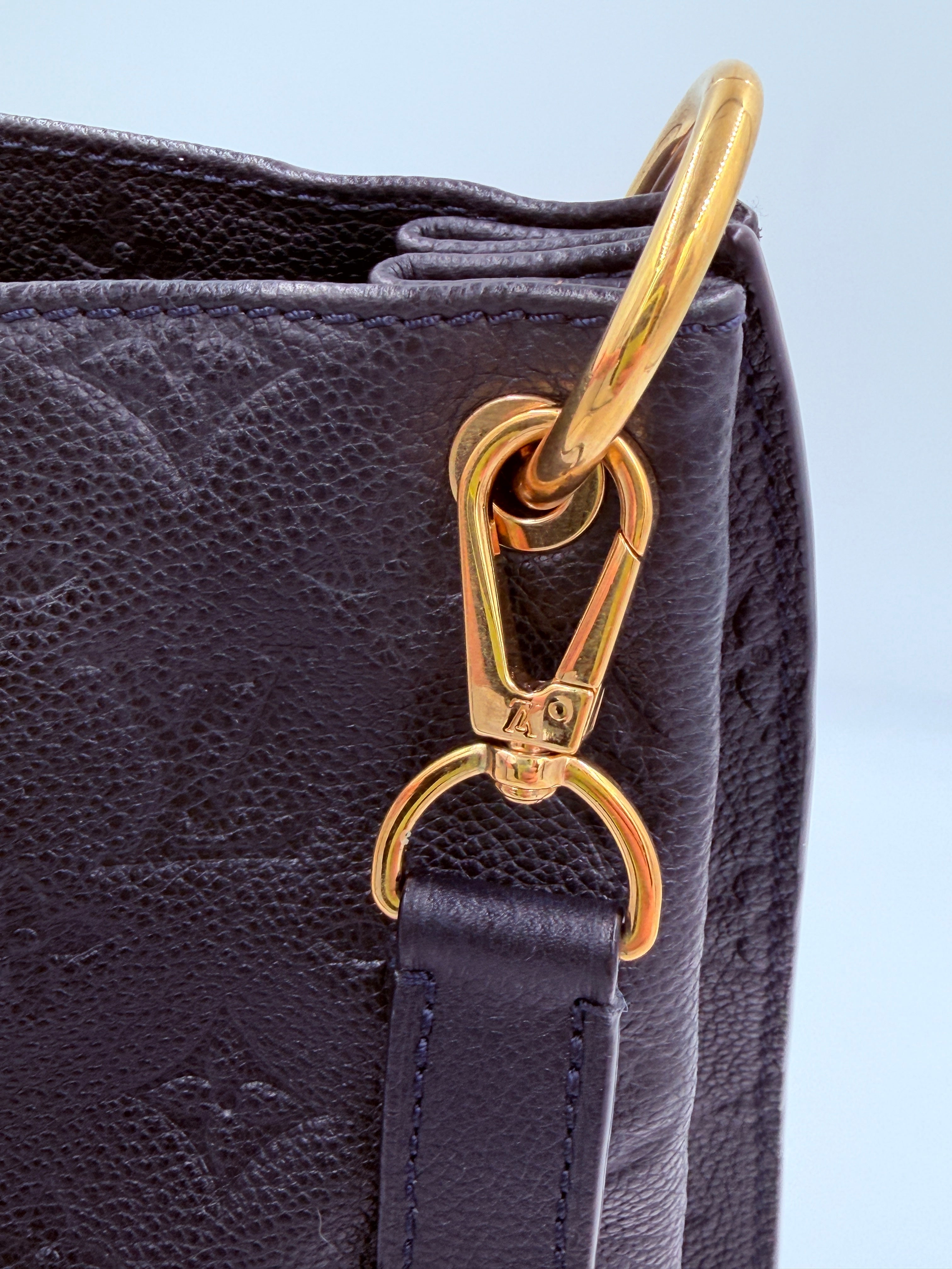 Pre-owned Louis Vuitton Métis Hobo Noir Monogram Empreinte Leather - Authenticated